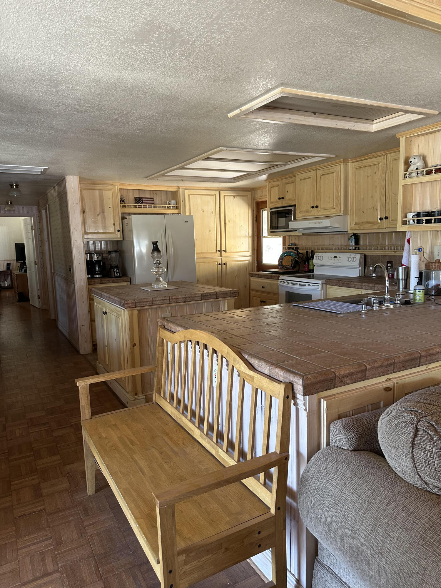 51083 Whitaker Forest Rd, Badger, CA 93603