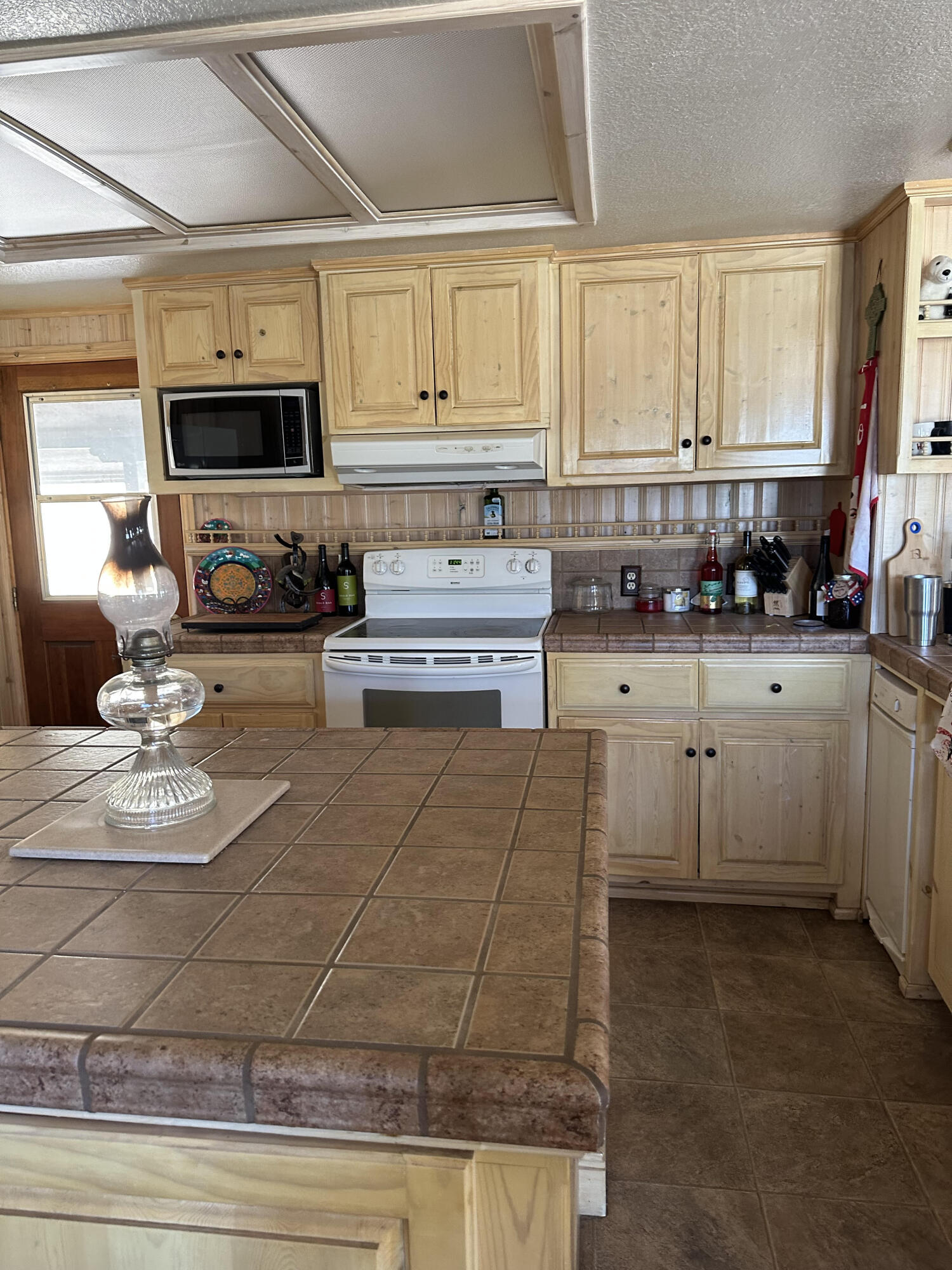 51083 Whitaker Forest Rd, Badger, CA 93603