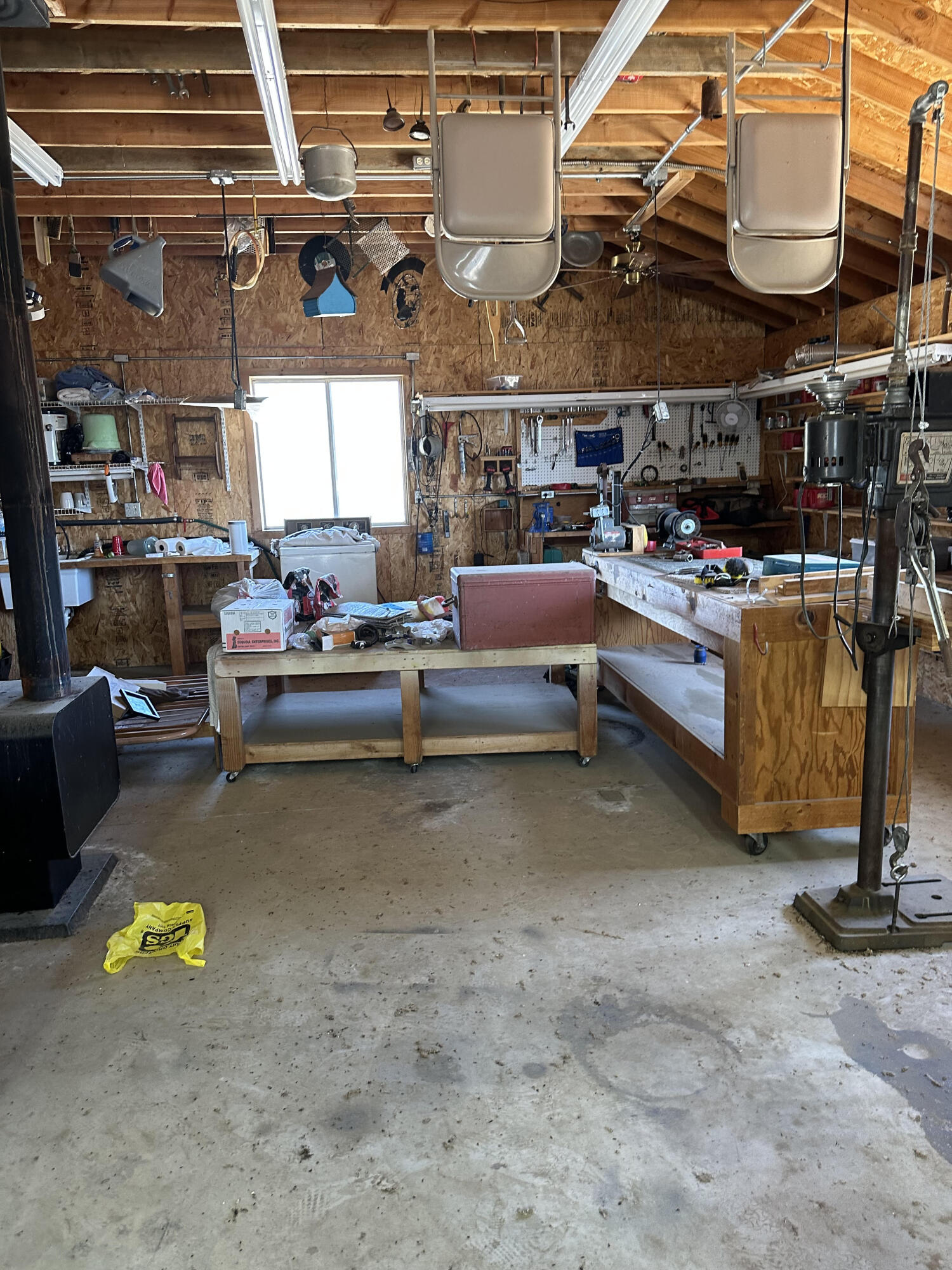 51083 Whitaker Forest Rd, Badger, CA 93603