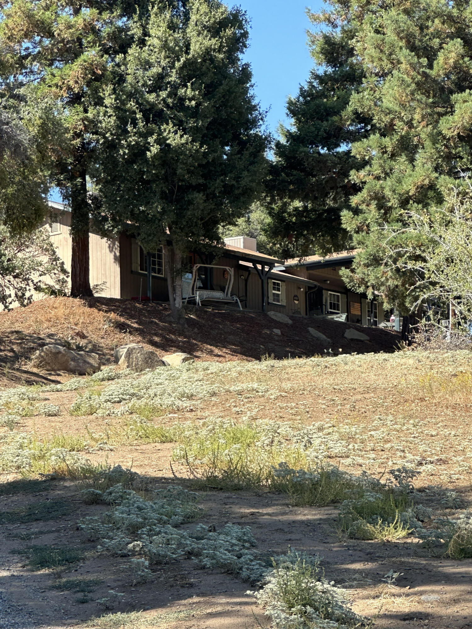 51083 Whitaker Forest Rd, Badger, CA 93603