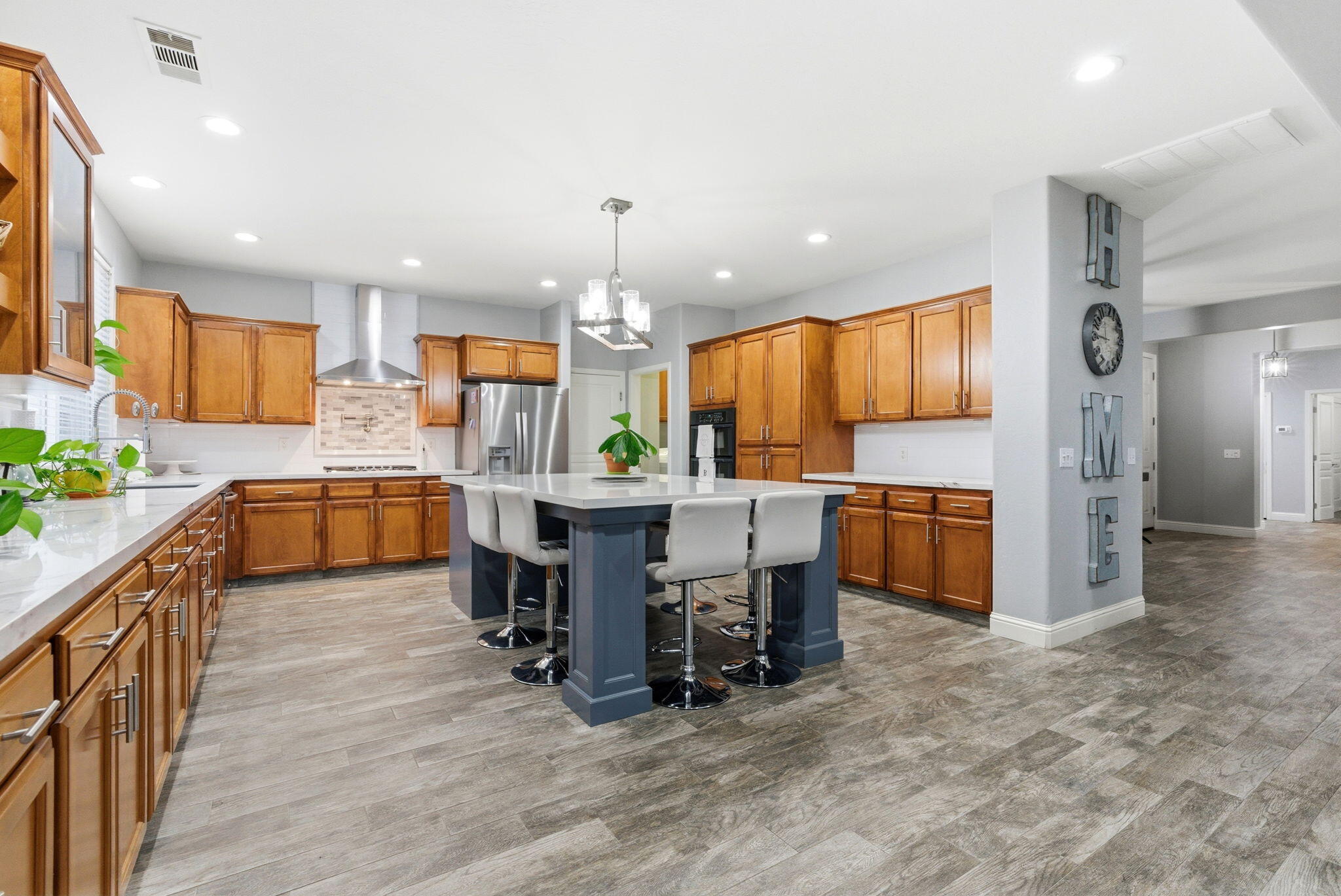 3226 S Tipton St, Visalia, CA 93292