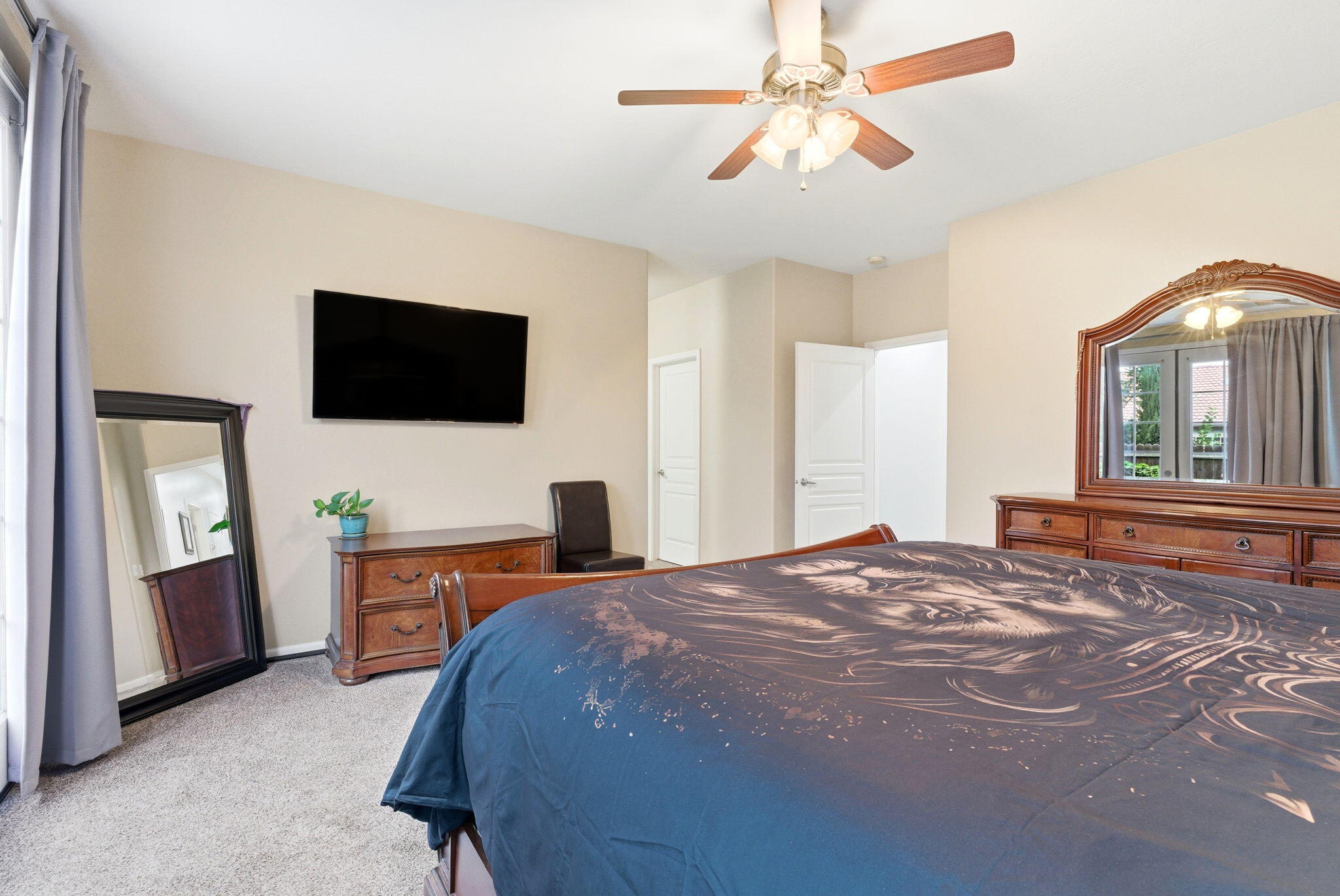 3226 S Tipton St, Visalia, CA 93292