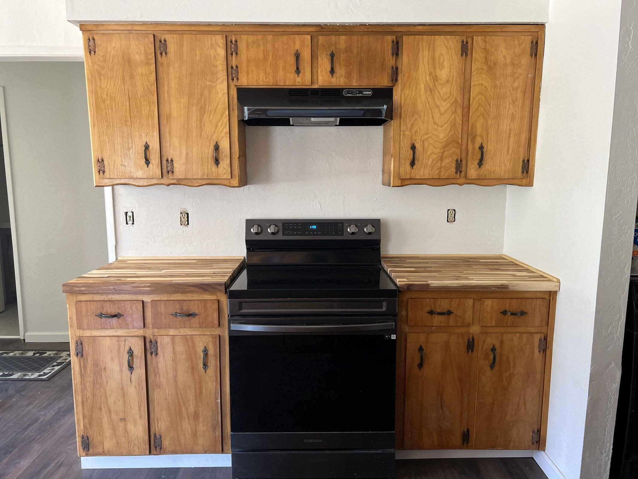 305 John Lewis Dr, Springville, CA 93265