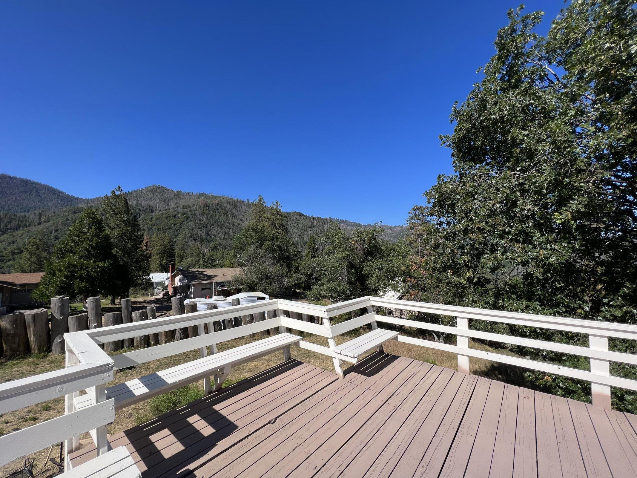 305 John Lewis Dr, Springville, CA 93265