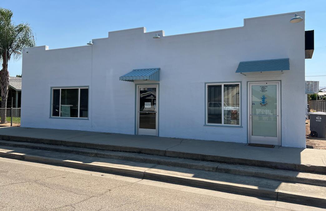 536 5th St, Orange Cove, CA 93646