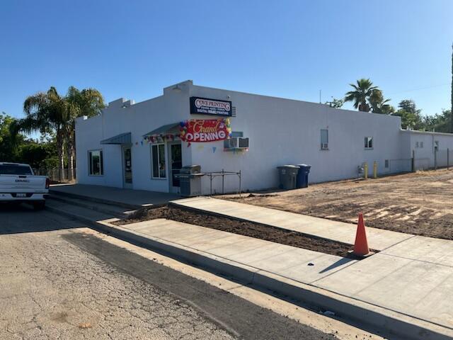 536 5th St, Orange Cove, CA 93646