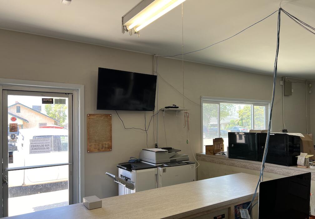 536 5th St, Orange Cove, CA 93646