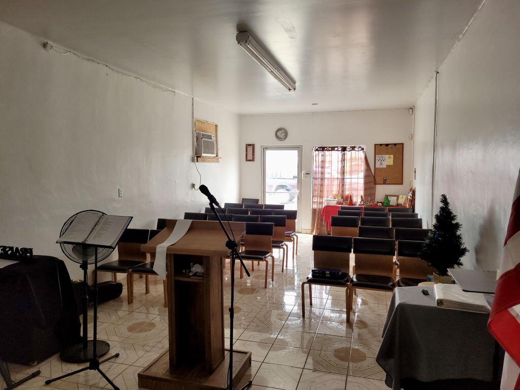 536 5th St, Orange Cove, CA 93646