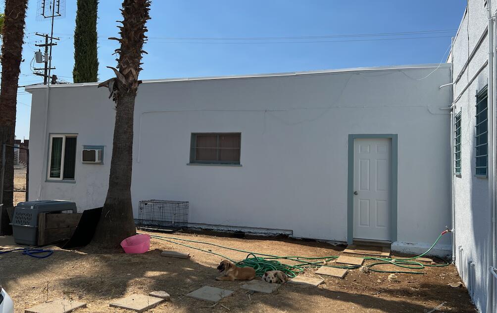 536 5th St, Orange Cove, CA 93646