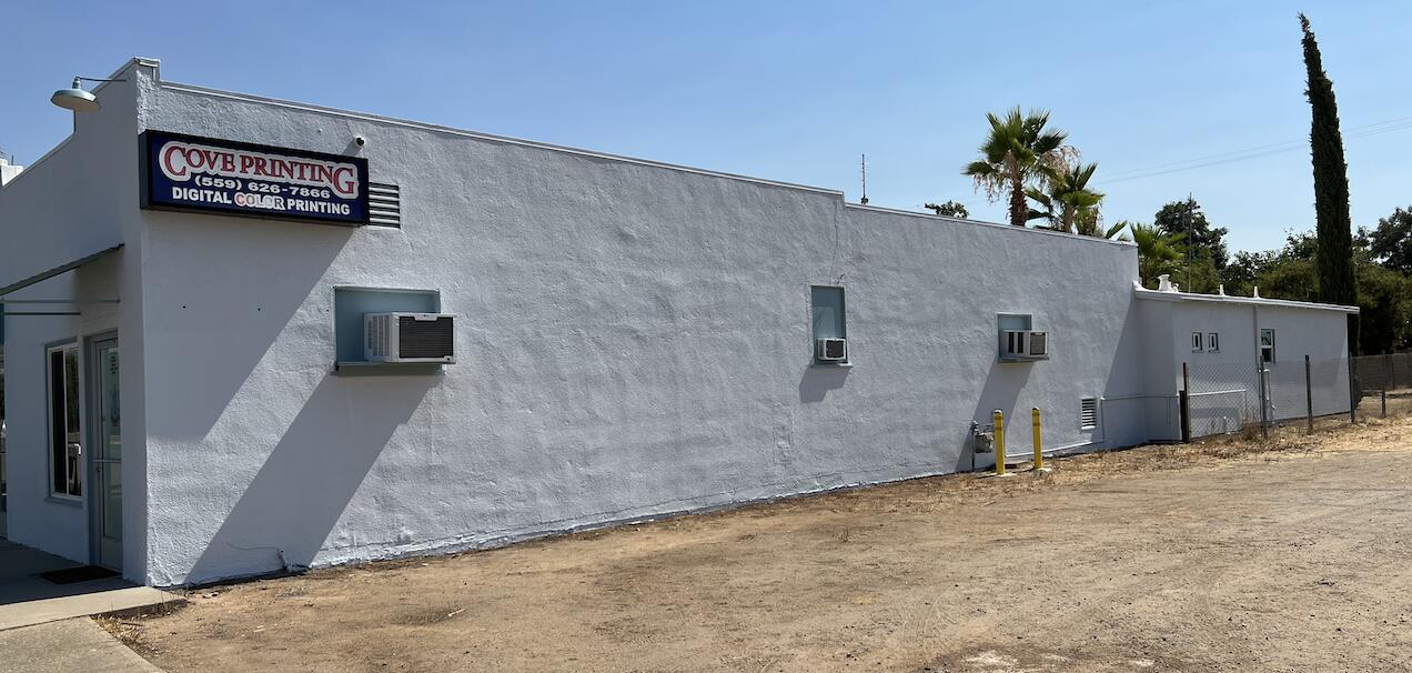 536 5th St, Orange Cove, CA 93646