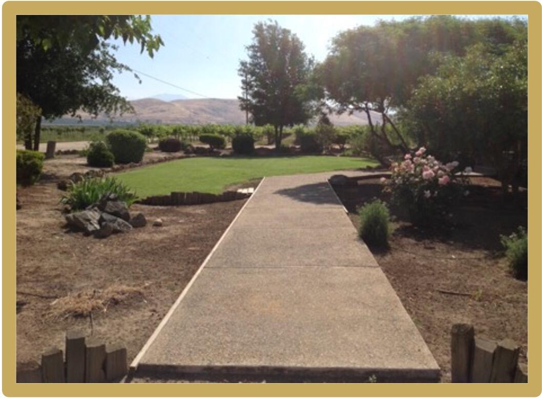 25401 S Spruce Ave, Lindsay, CA 93247