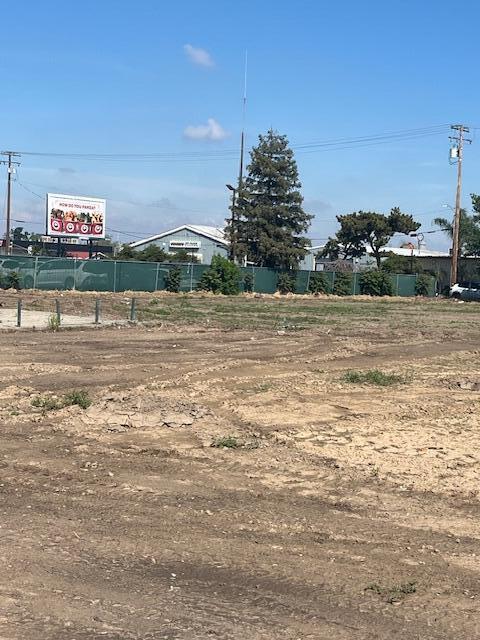 1100 E Main St, Visalia, CA 93292