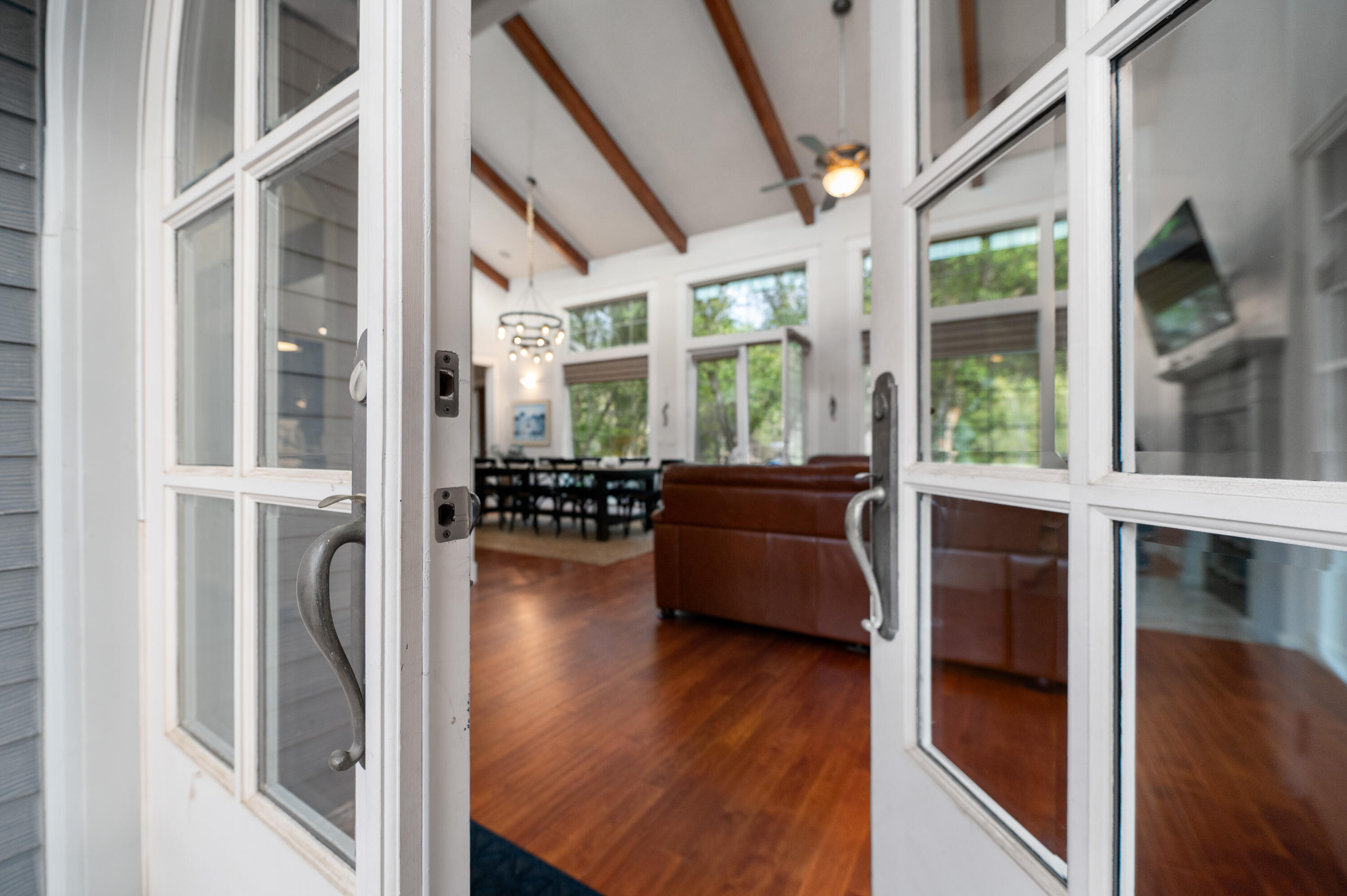 42440 Kaweah River Dr, Three Rivers, CA 93271