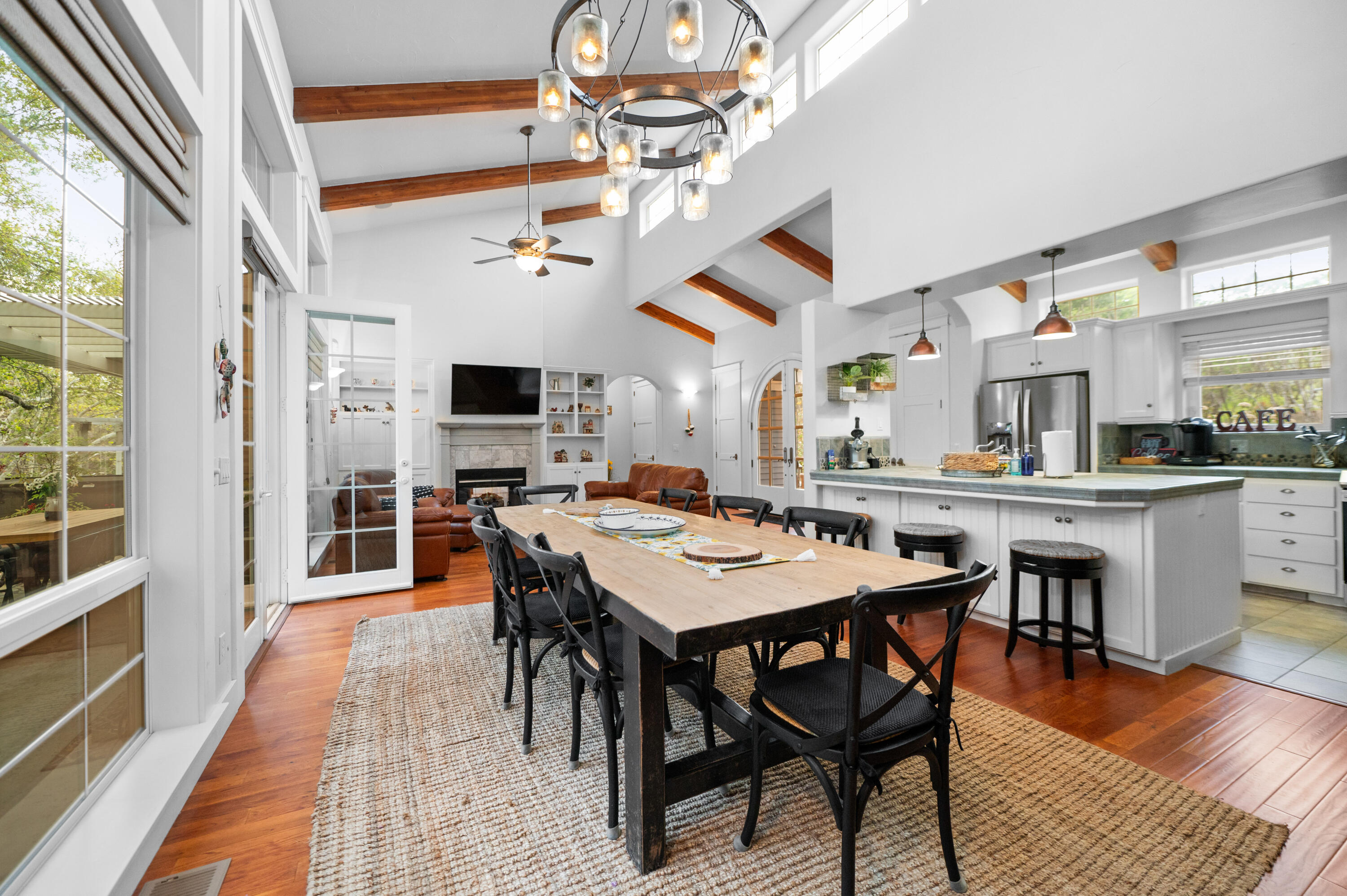 42440 Kaweah River Dr, Three Rivers, CA 93271