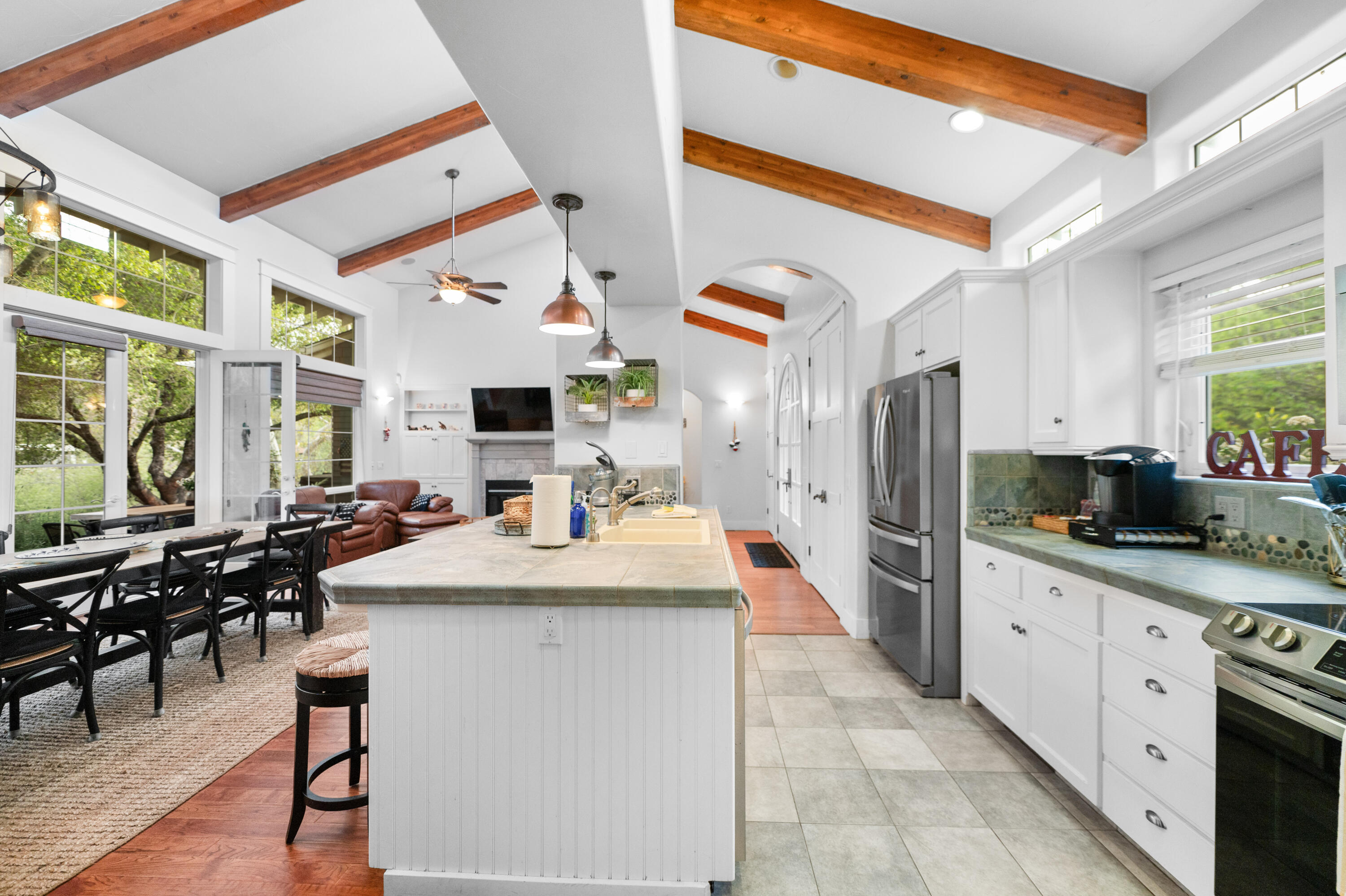 42440 Kaweah River Dr, Three Rivers, CA 93271