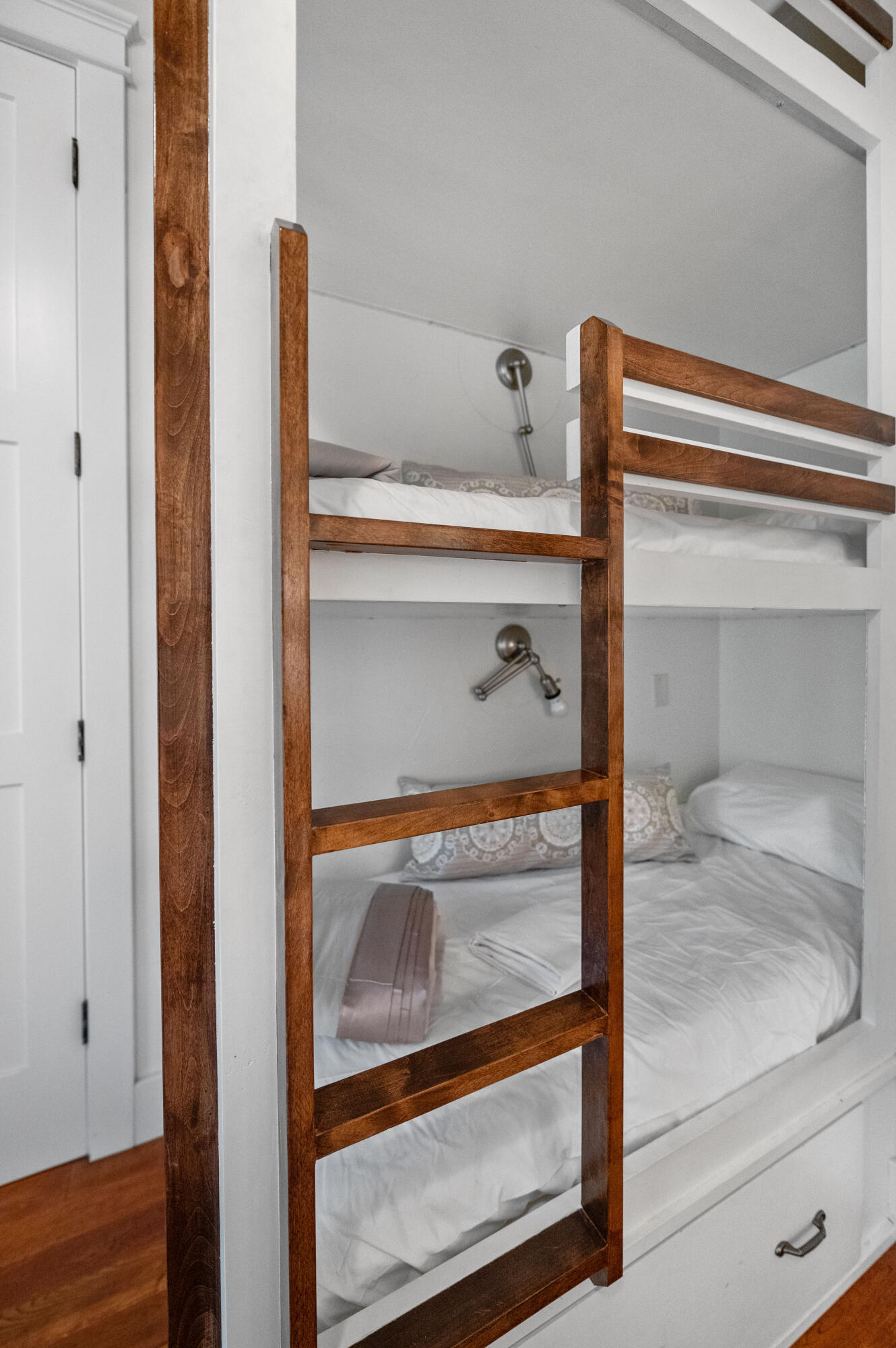 42440 Kaweah River Dr, Three Rivers, CA 93271