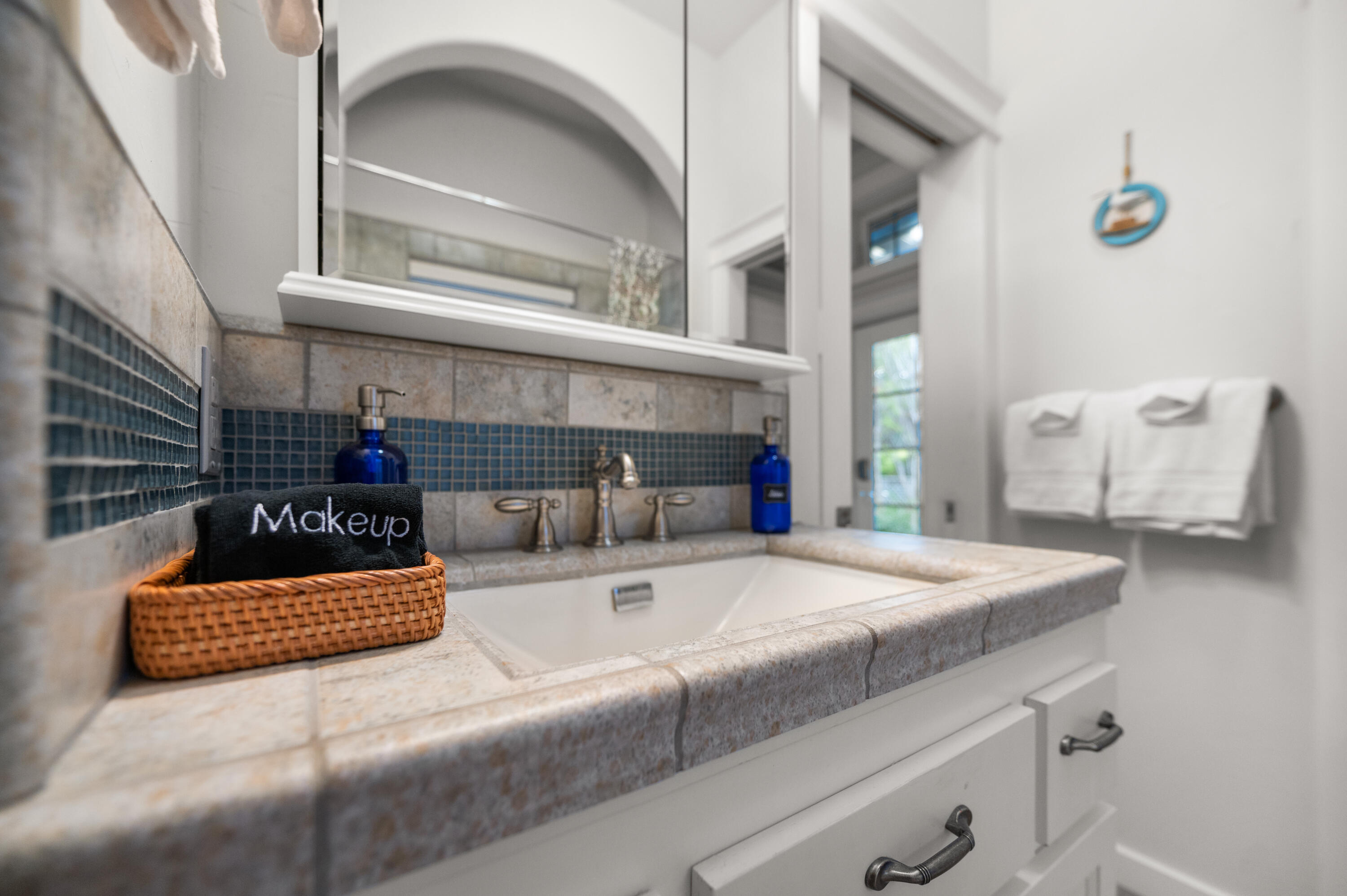 42440 Kaweah River Dr, Three Rivers, CA 93271