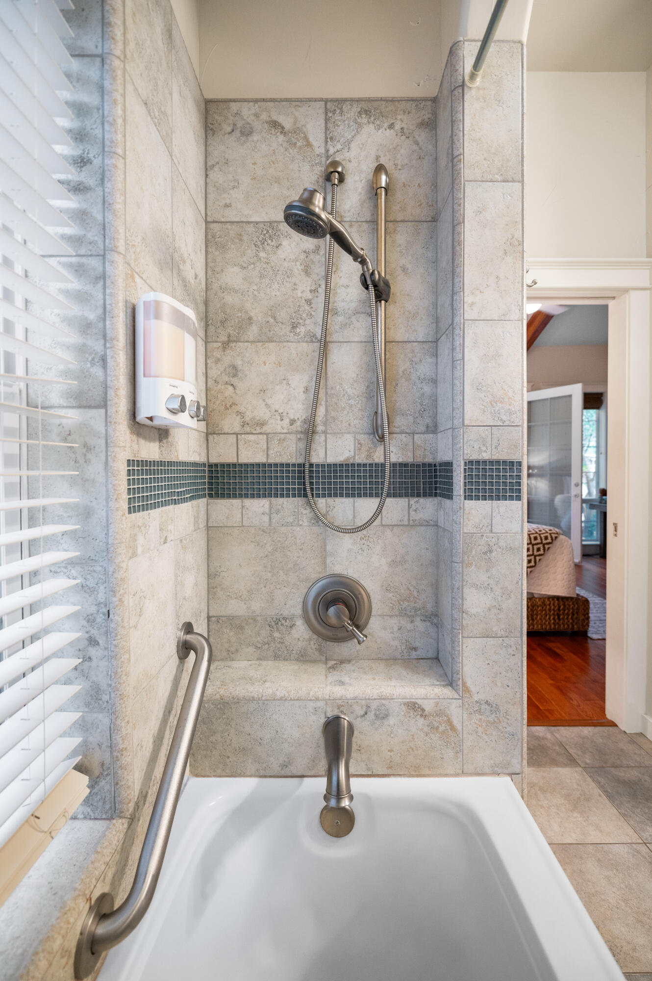 42440 Kaweah River Dr, Three Rivers, CA 93271