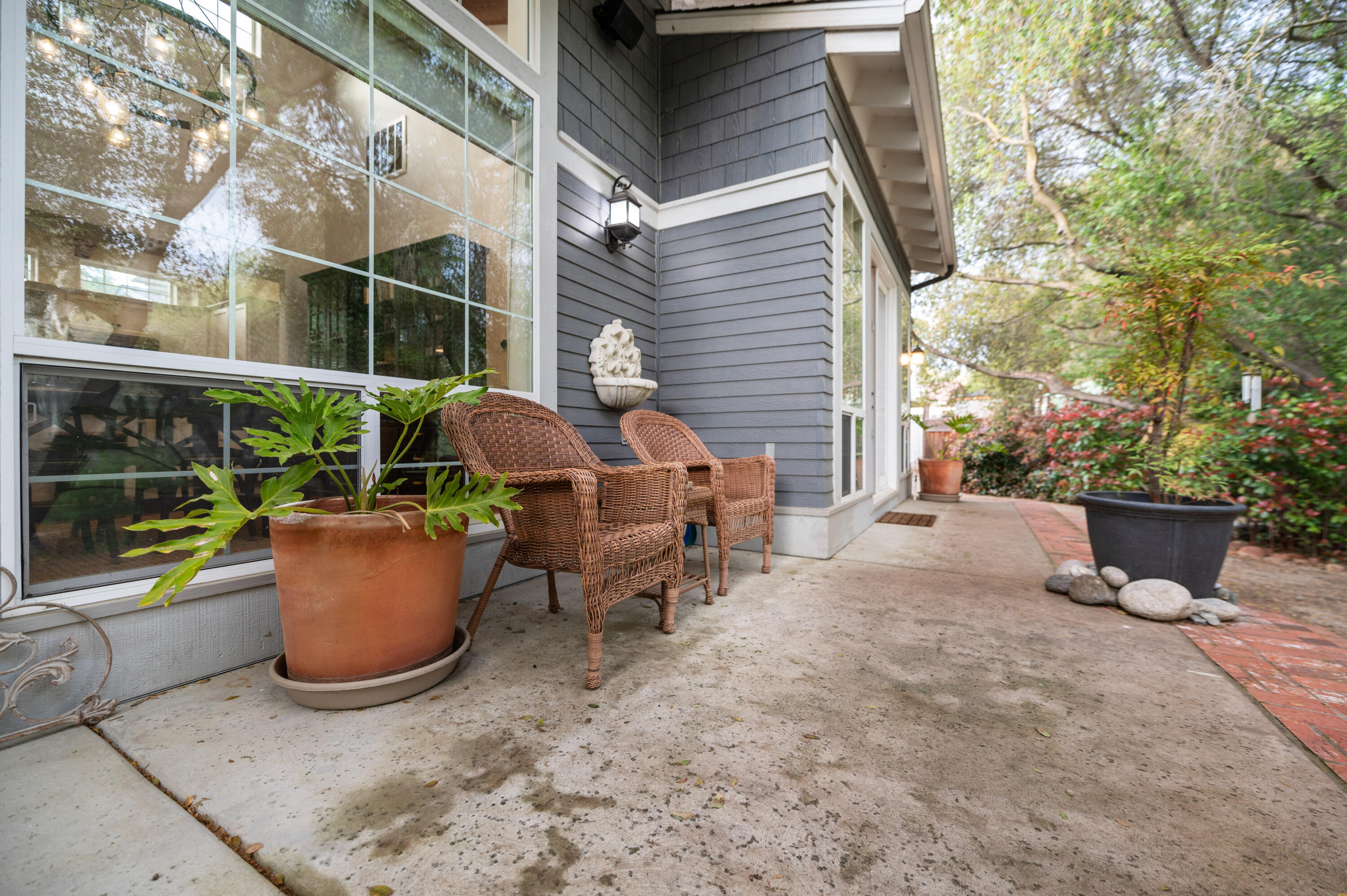 42440 Kaweah River Dr, Three Rivers, CA 93271