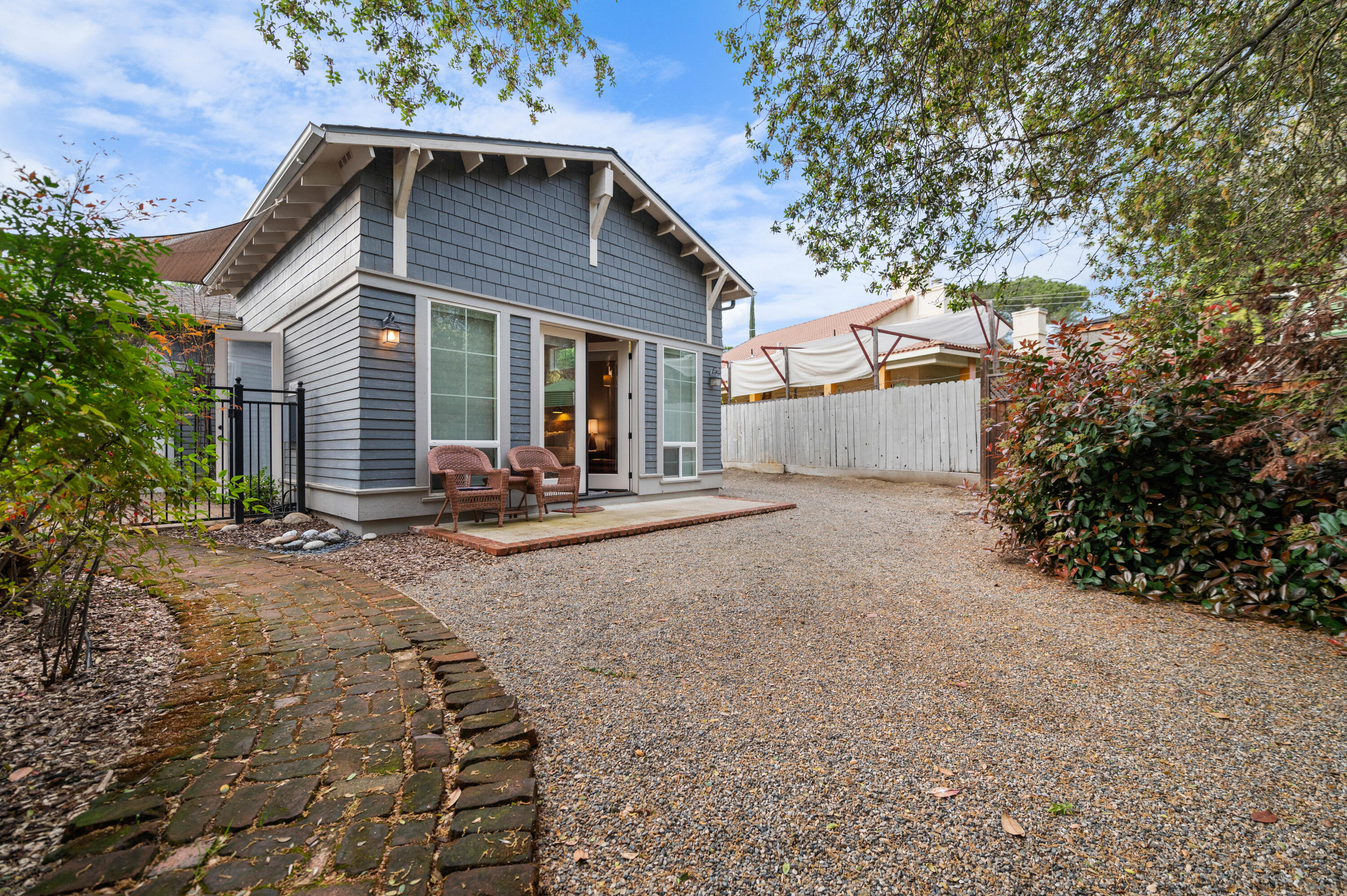 42440 Kaweah River Dr, Three Rivers, CA 93271