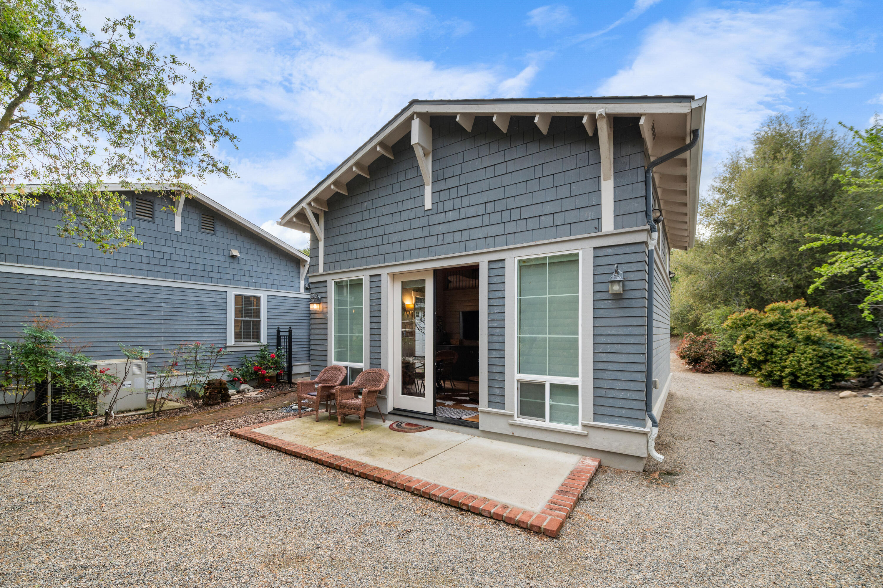 42440 Kaweah River Dr, Three Rivers, CA 93271