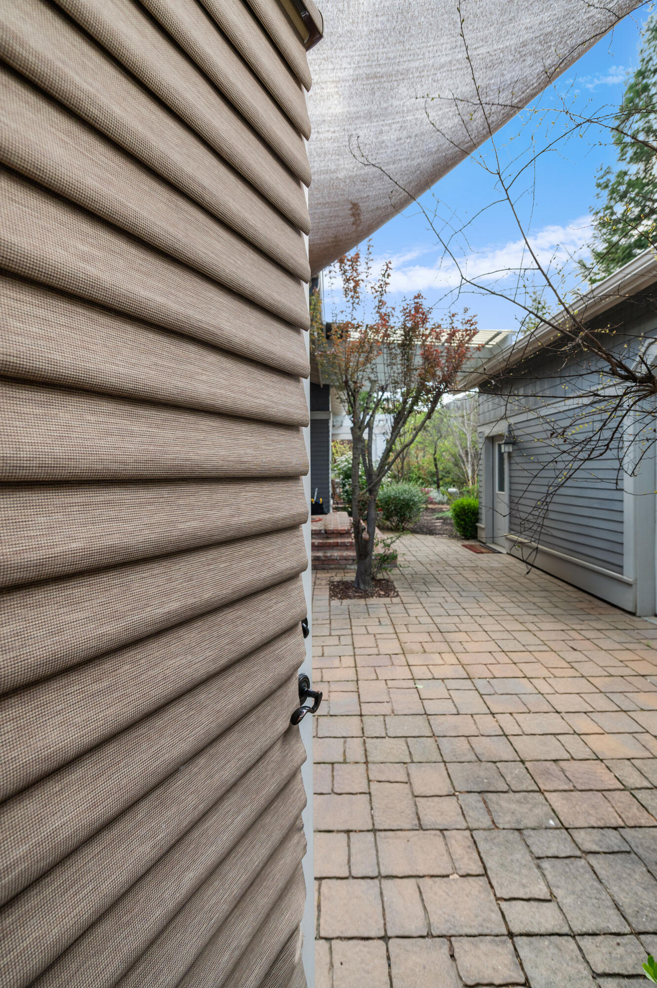 42440 Kaweah River Dr, Three Rivers, CA 93271