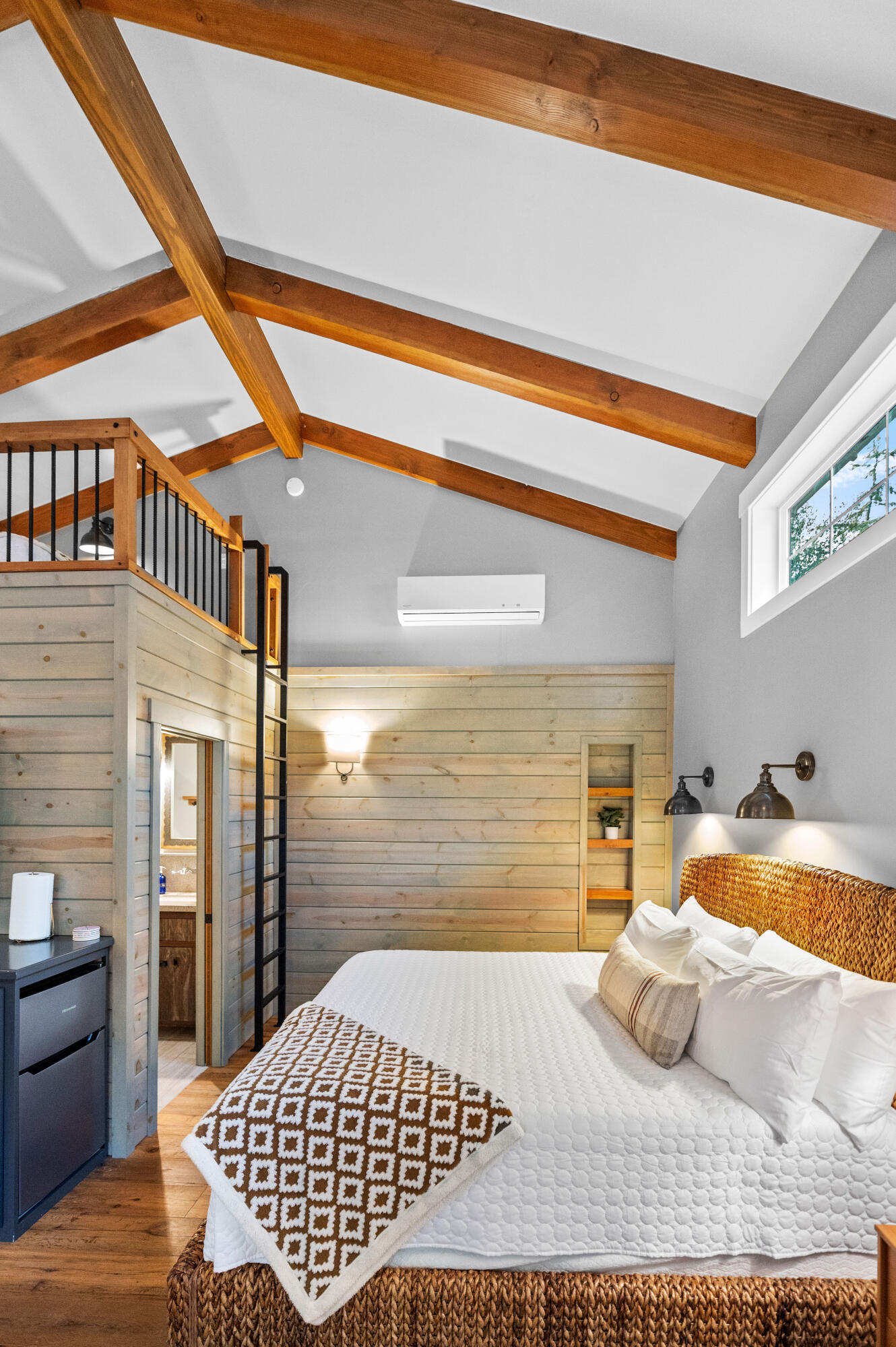 42440 Kaweah River Dr, Three Rivers, CA 93271