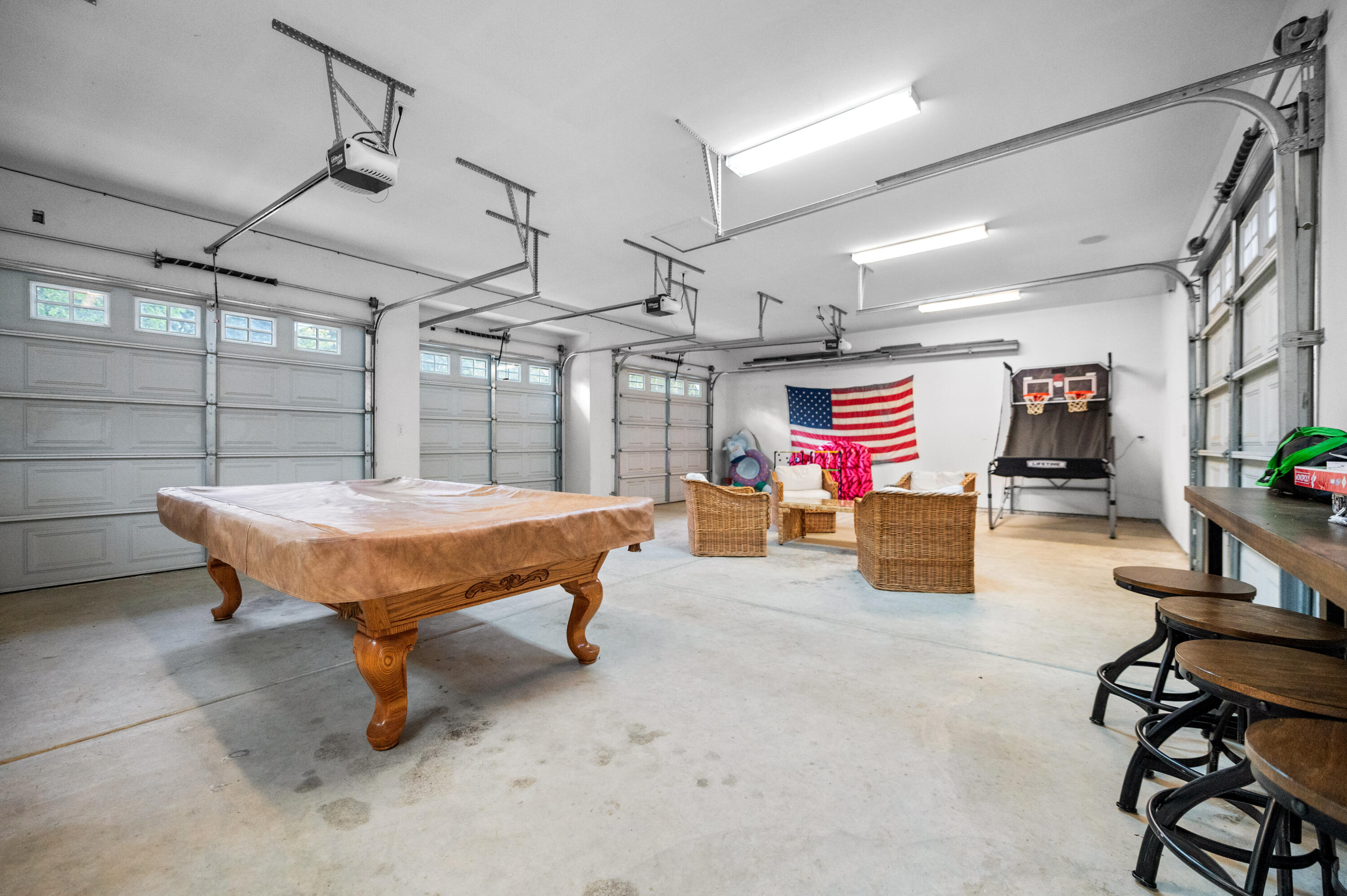 42440 Kaweah River Dr, Three Rivers, CA 93271