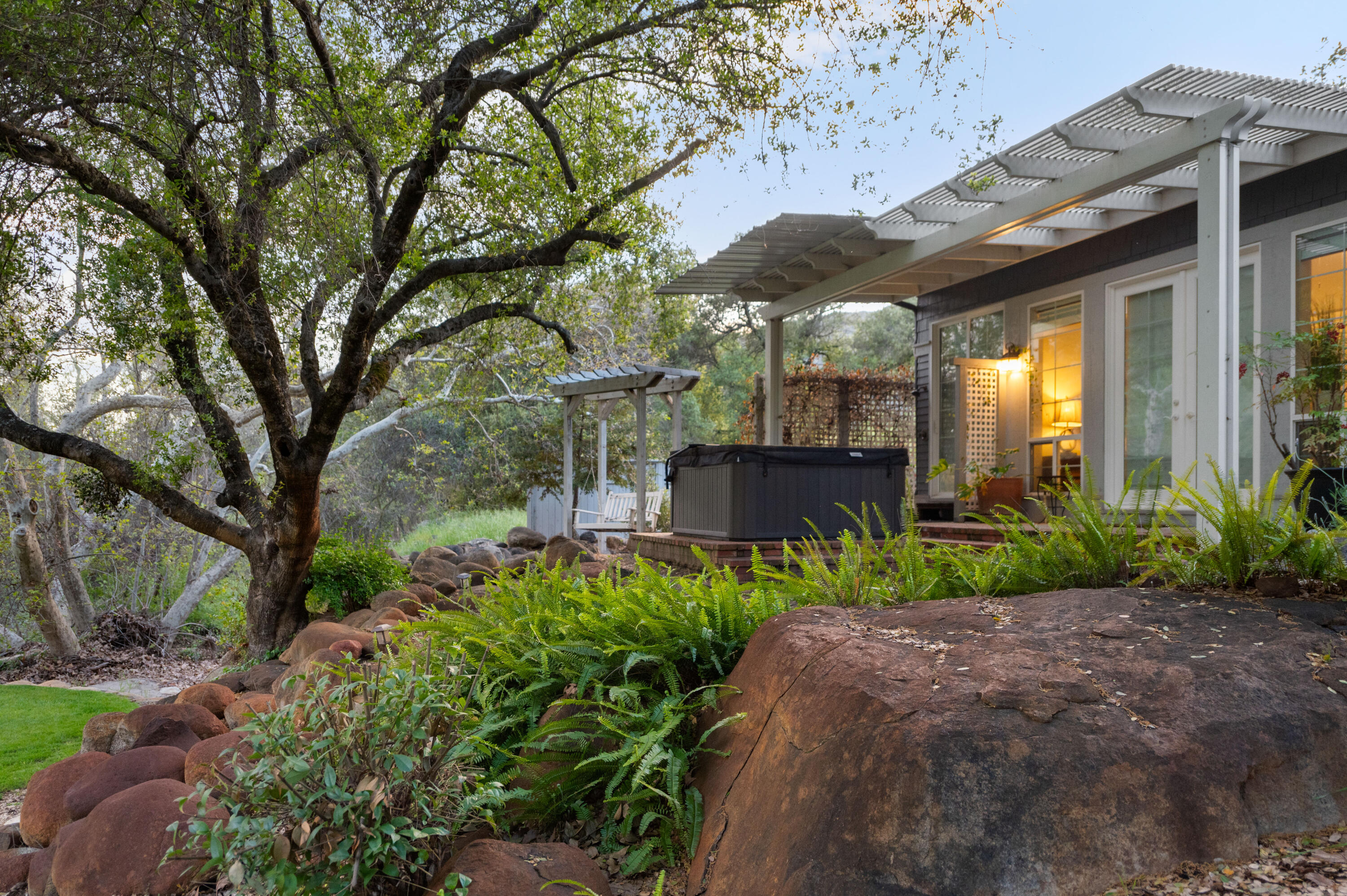 42440 Kaweah River Dr, Three Rivers, CA 93271