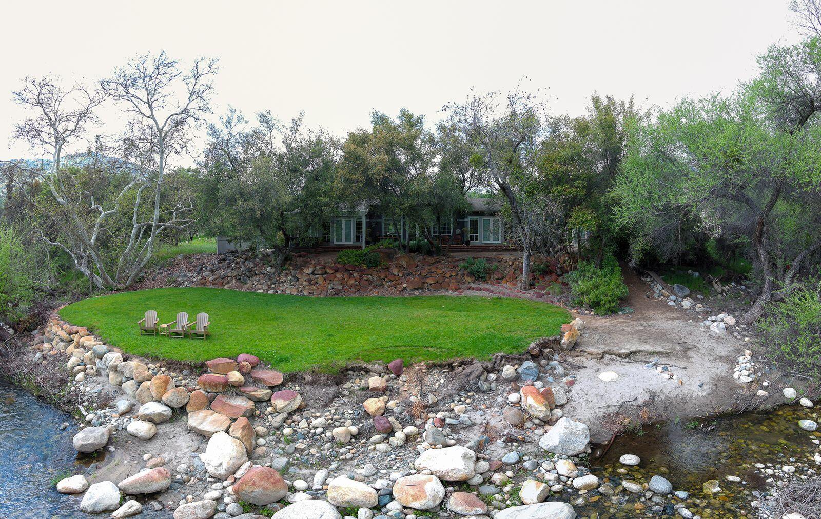 42440 Kaweah River Dr, Three Rivers, CA 93271