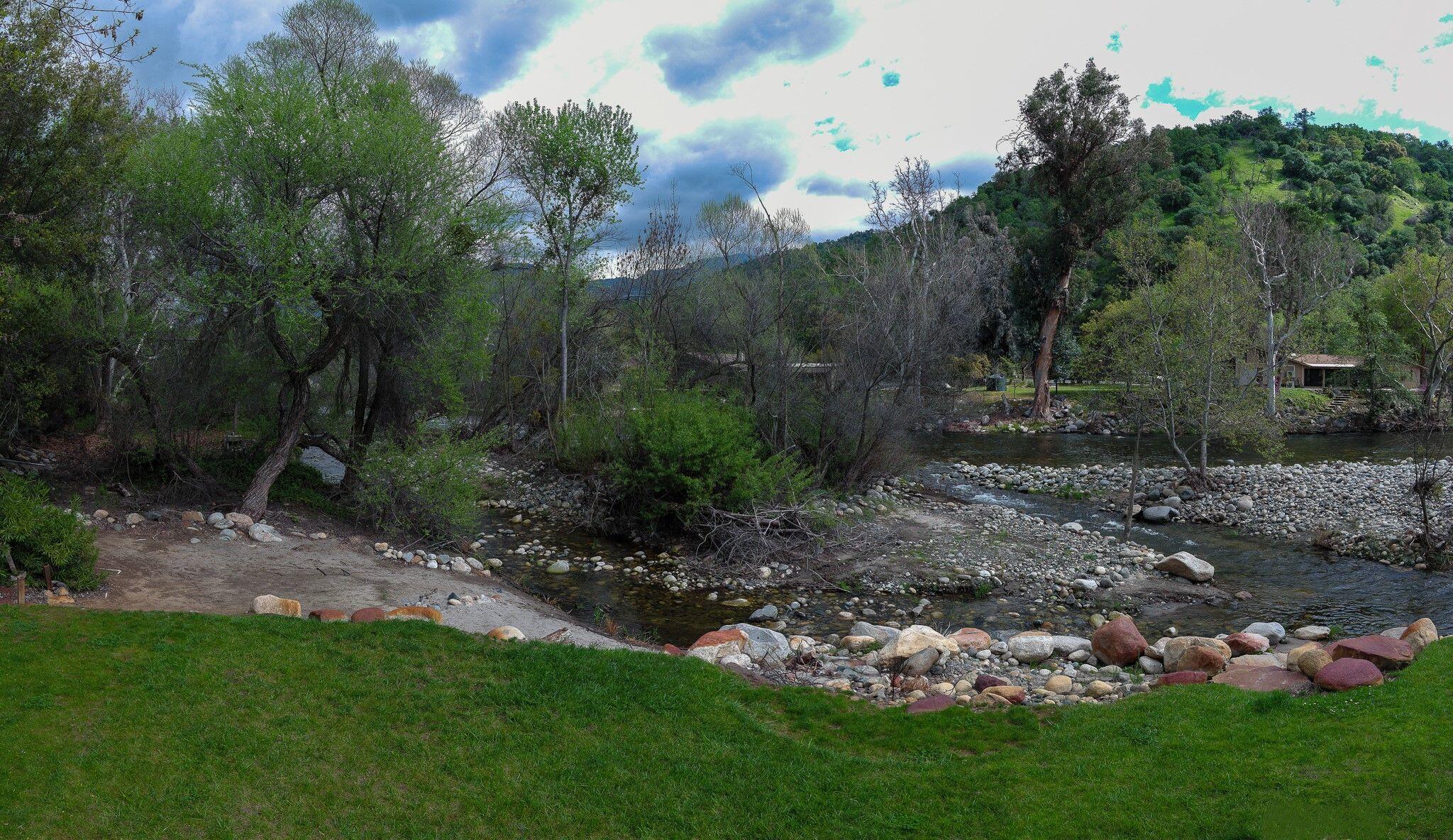 42440 Kaweah River Dr, Three Rivers, CA 93271