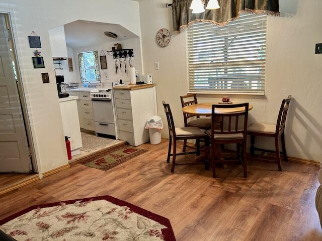 340 Cedar Brook Trl, California Hot Springs, CA 93207