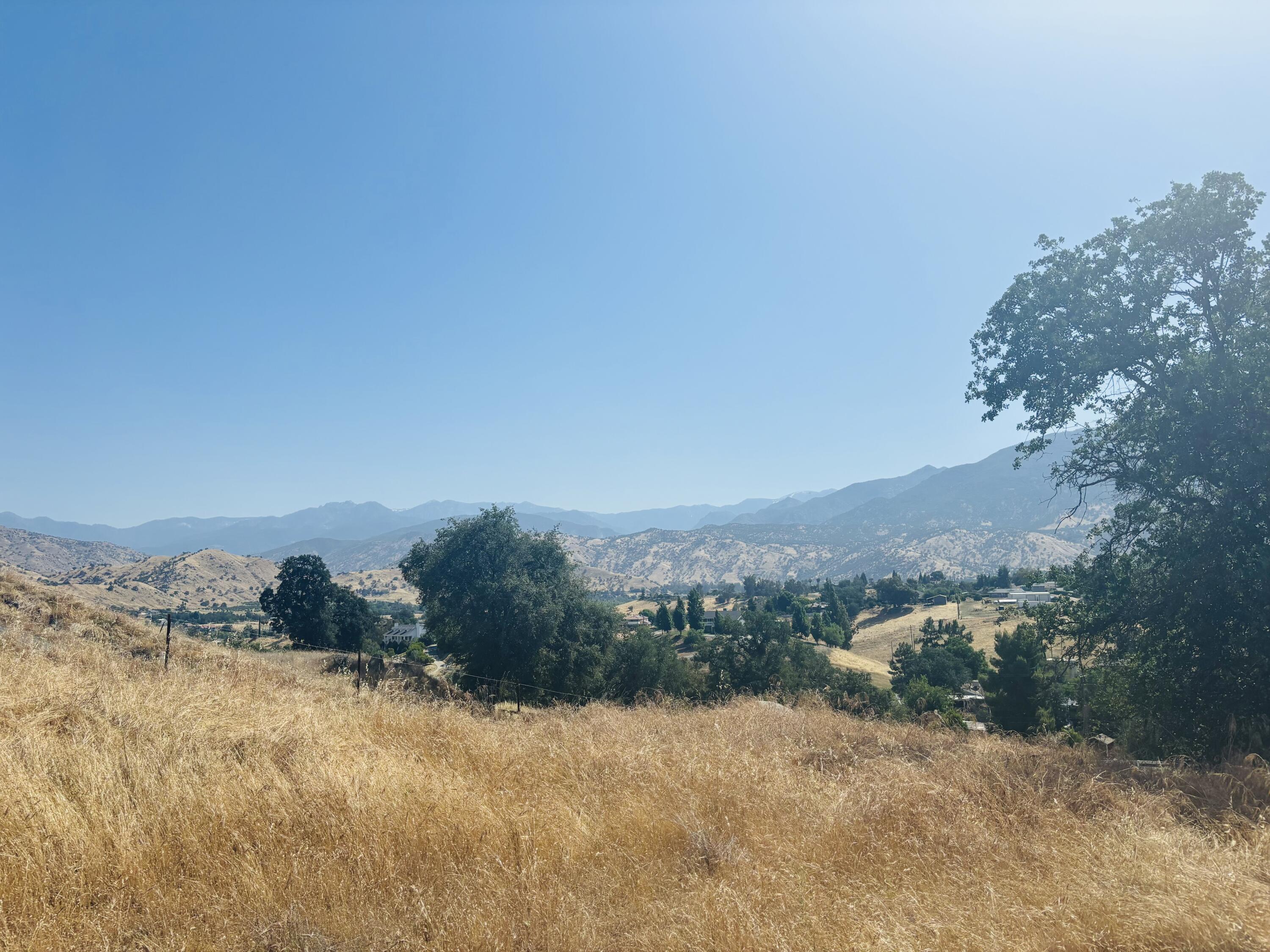 16295 Wrangler Dr, Springville, CA 93265