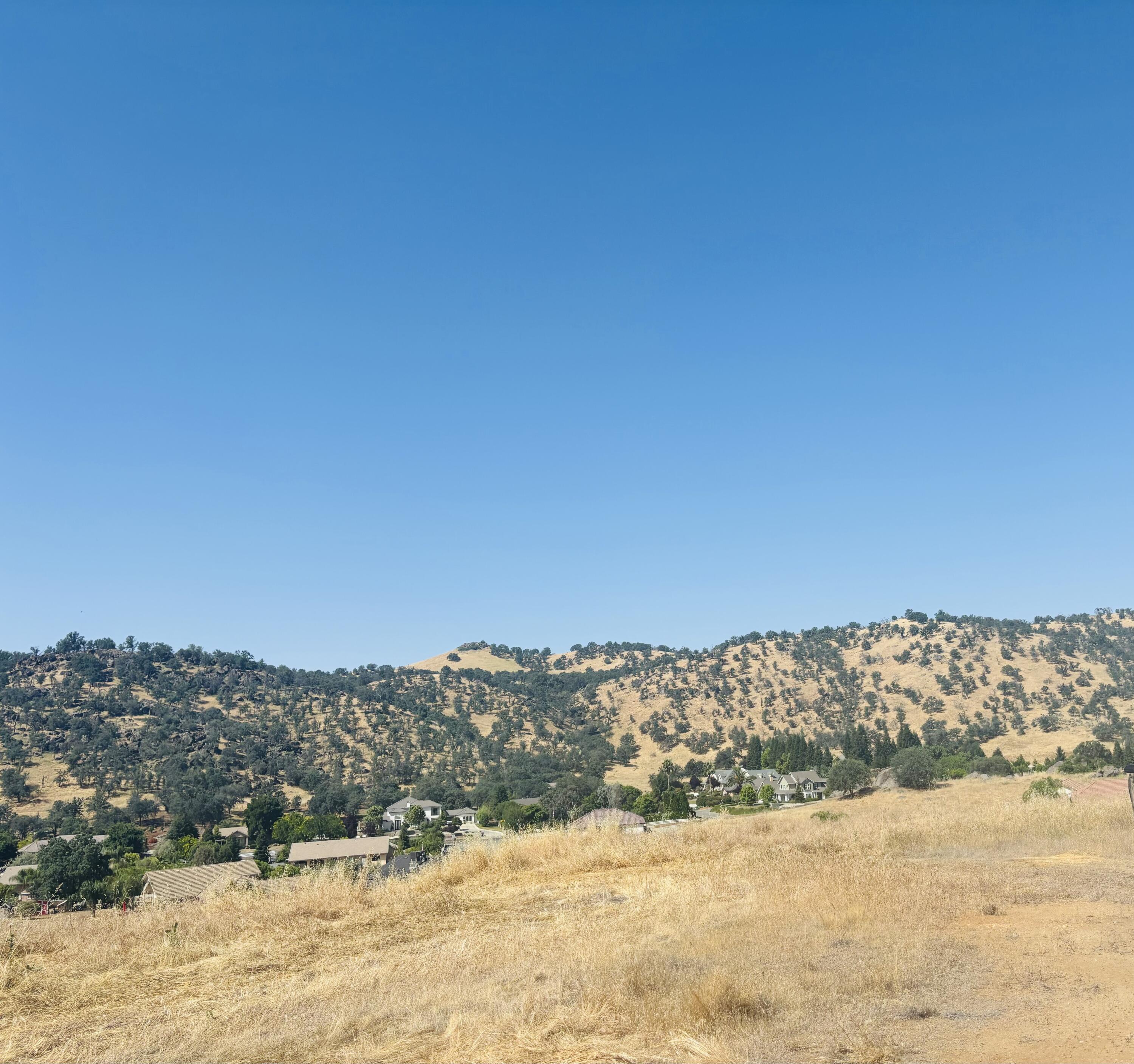 16295 Wrangler Dr, Springville, CA 93265