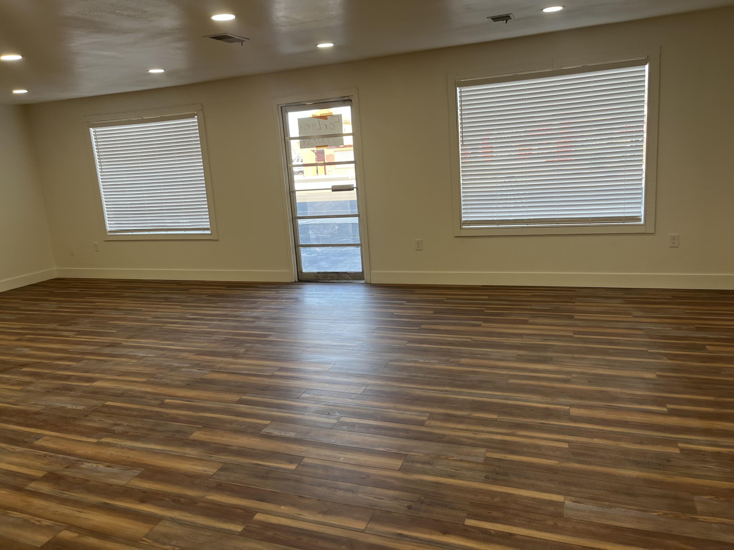 1315 S Mooney Blvd, Visalia, CA 93277