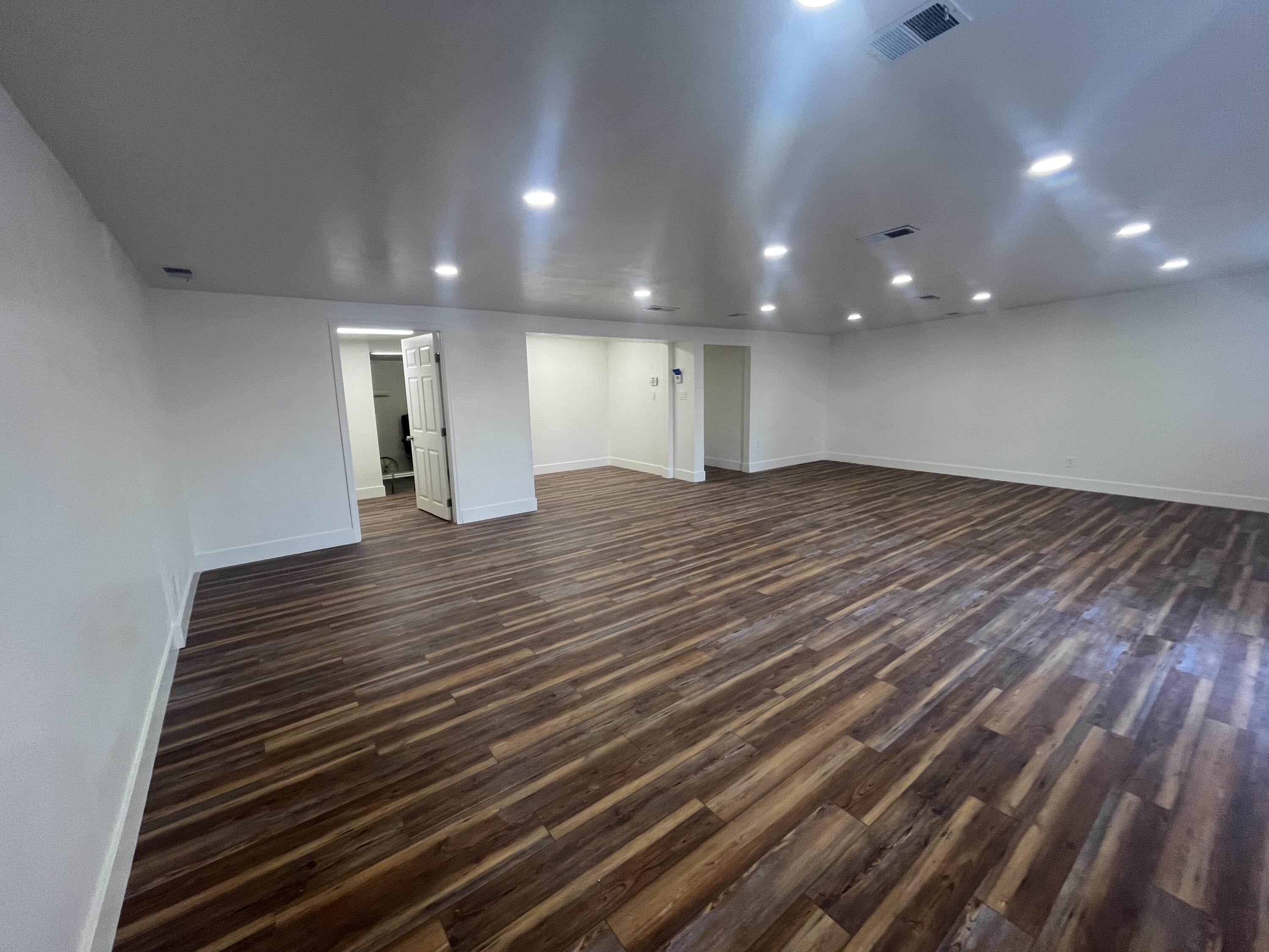 1315 S Mooney Blvd, Visalia, CA 93277
