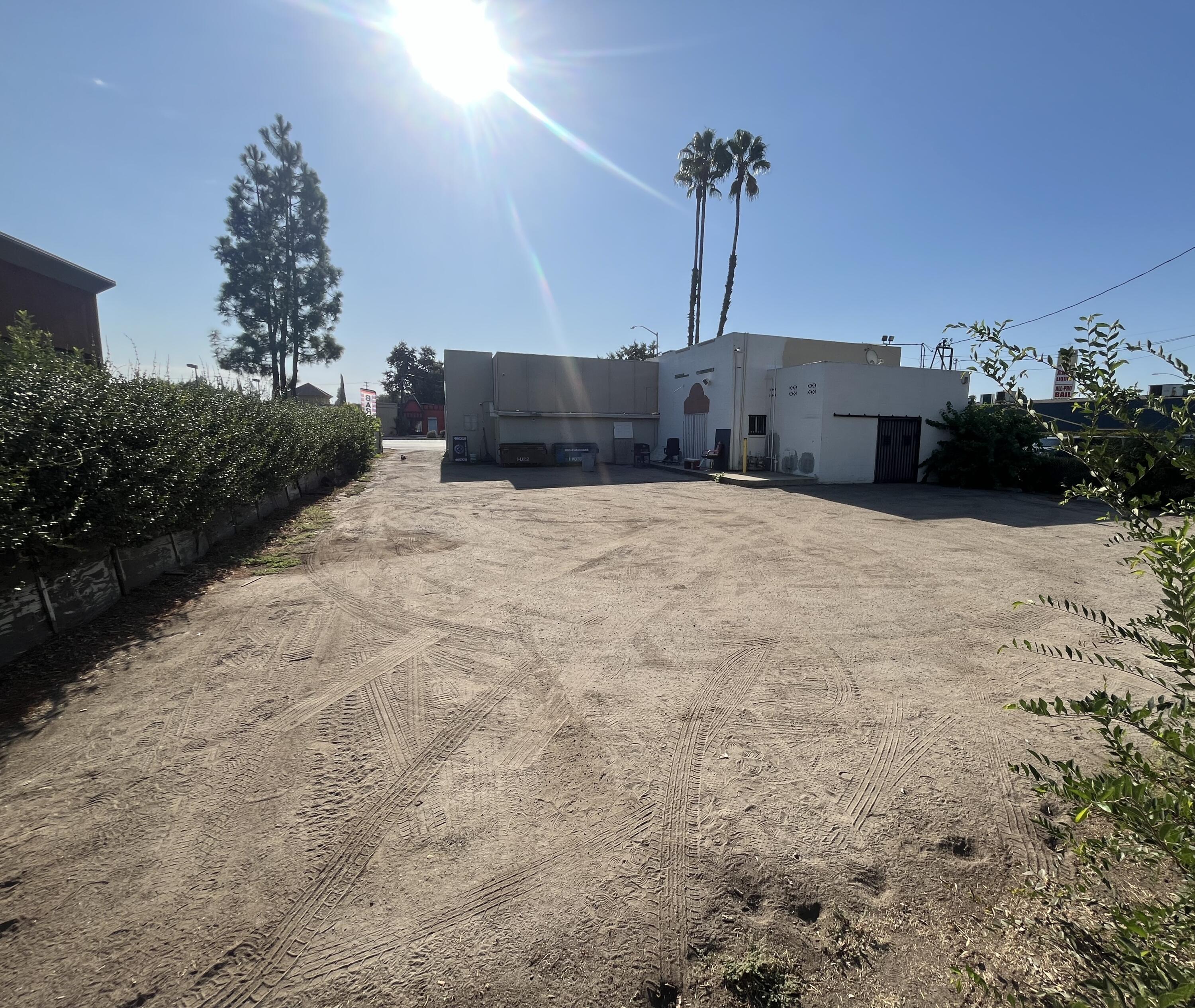 1315 S Mooney Blvd, Visalia, CA 93277