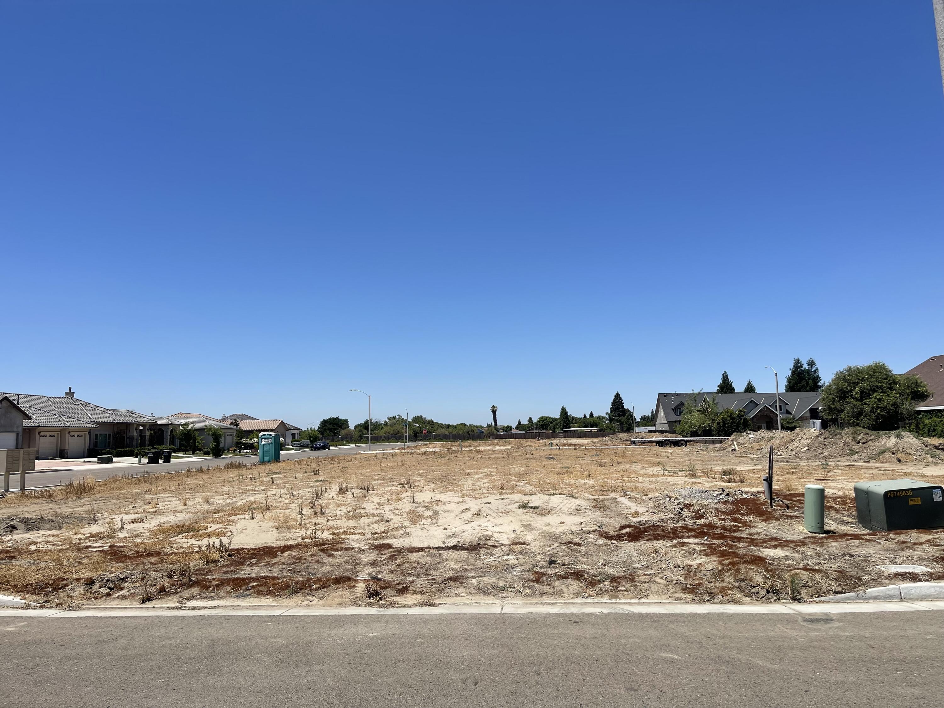 4301 S University St, Visalia, CA 93277