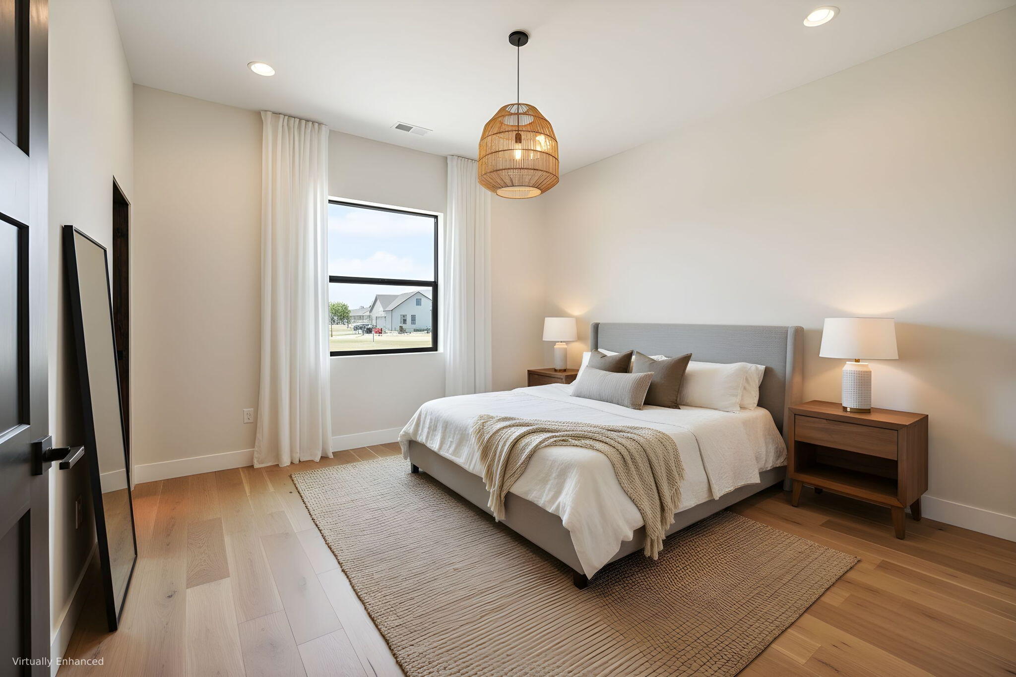 4301 S University St, Visalia, CA 93277