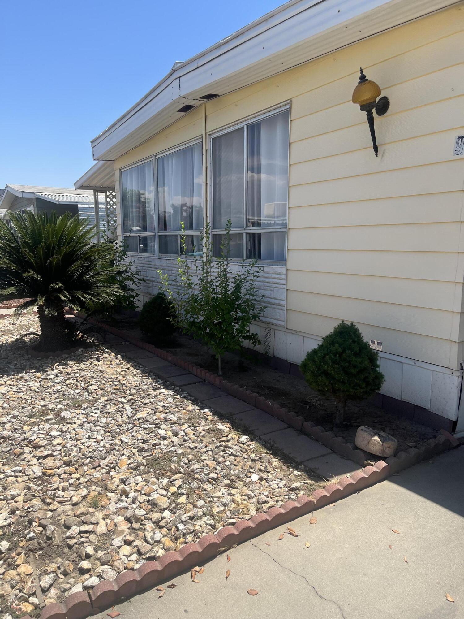 2301 S Divisadero St #9, Visalia, CA 93277