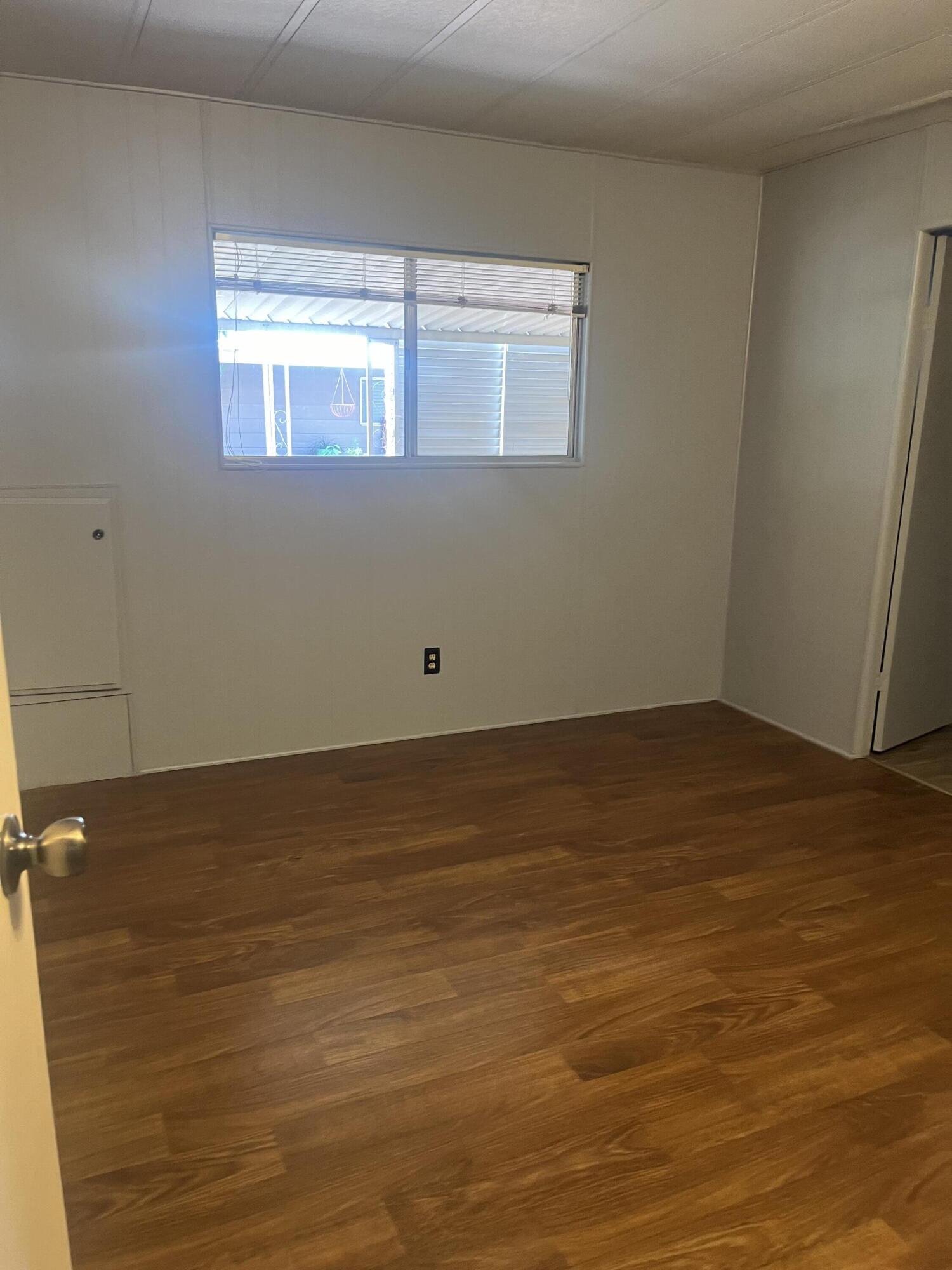 2301 S Divisadero St #9, Visalia, CA 93277