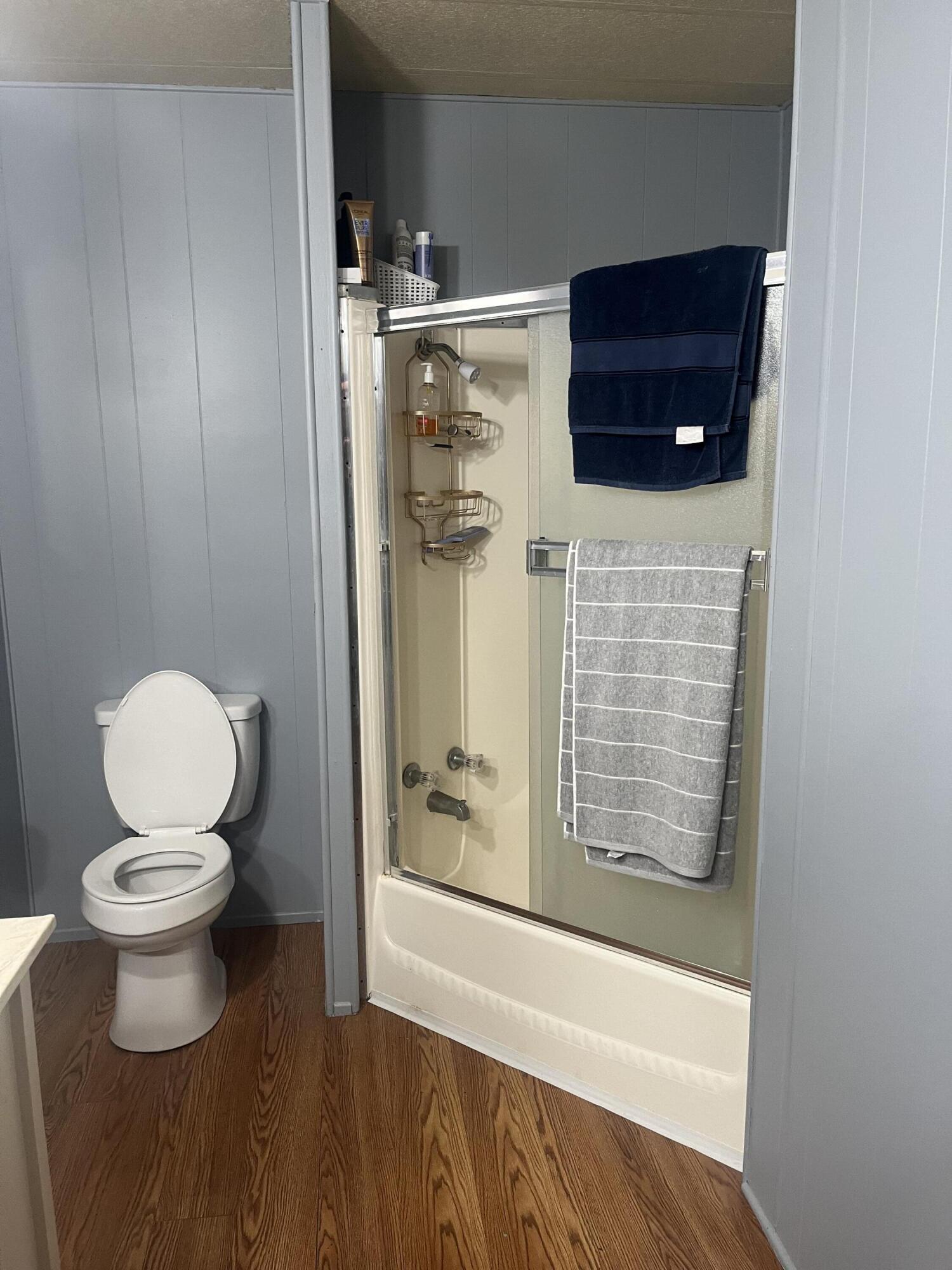 2301 S Divisadero St #9, Visalia, CA 93277