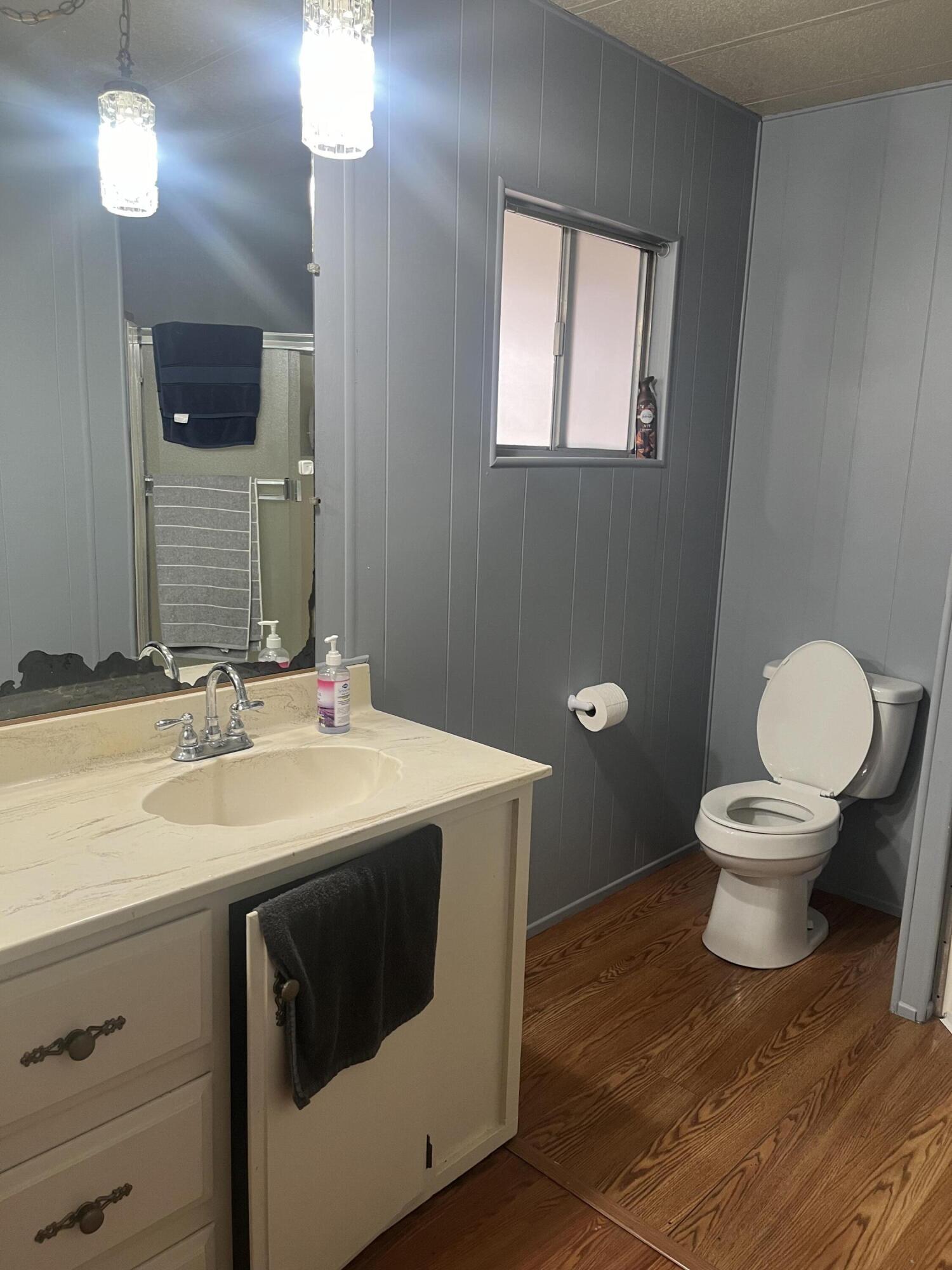 2301 S Divisadero St #9, Visalia, CA 93277