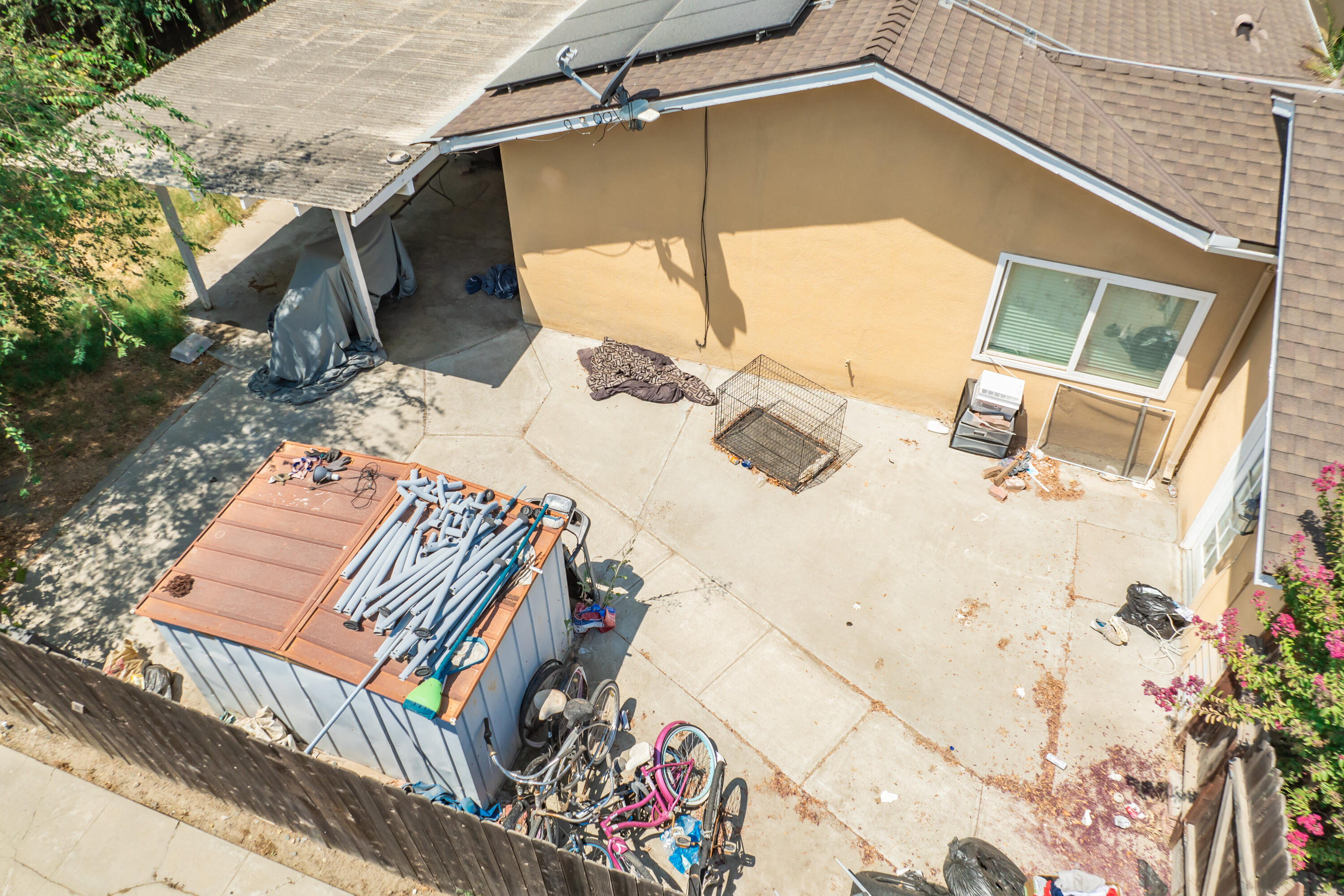 165 W Magnolia Ave, Hanford, CA 93230