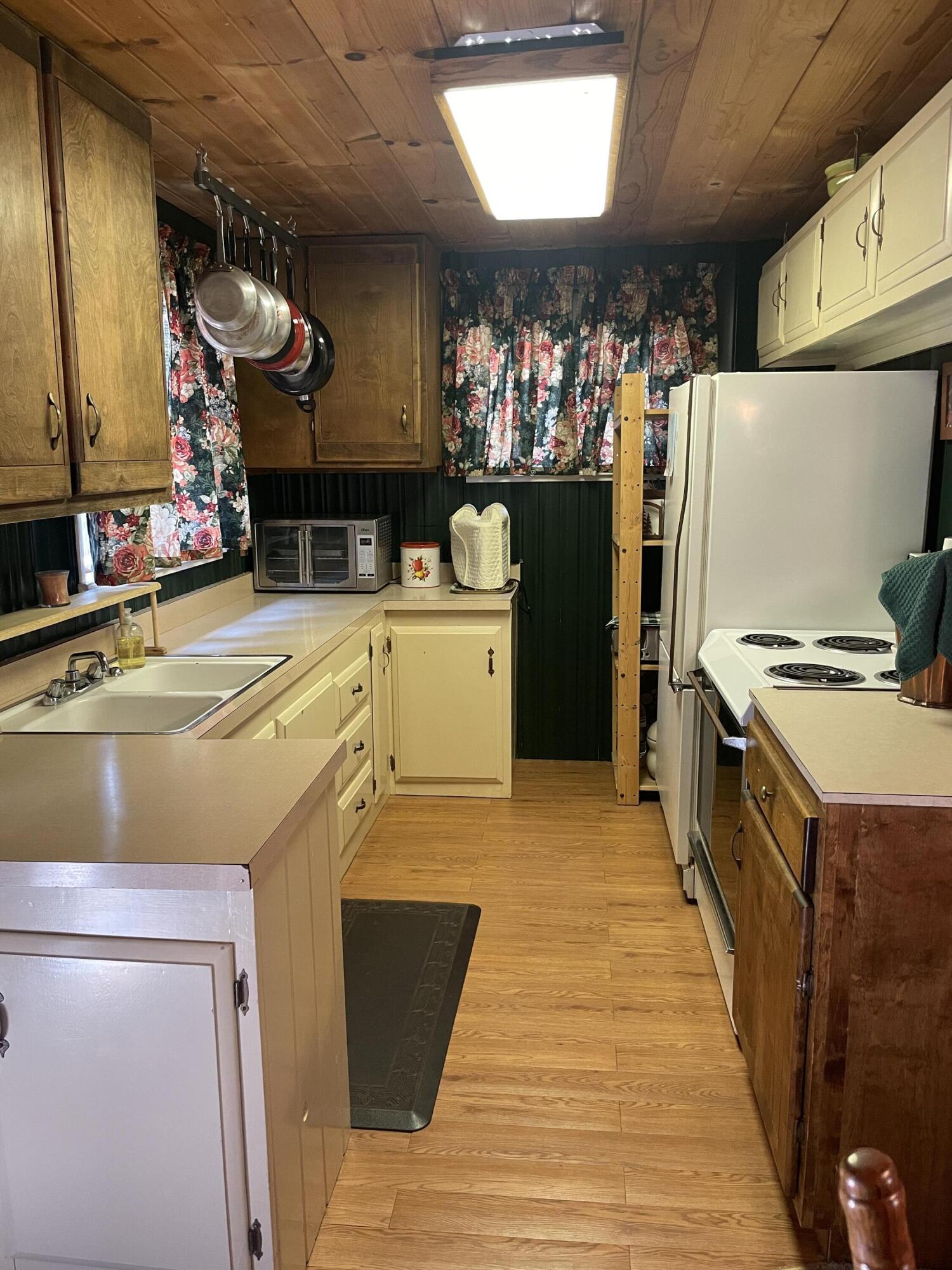 51853 Highway 190, Cedar Slope, CA 93265