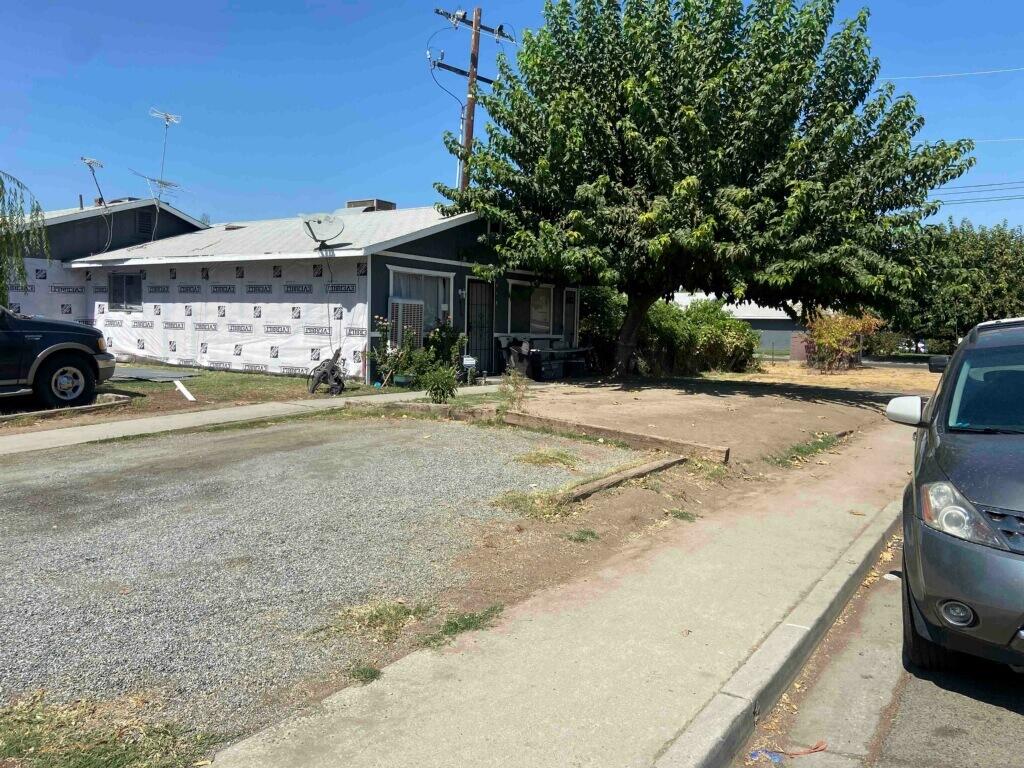 915-943 N Rinaldi St, Visalia, CA 93291