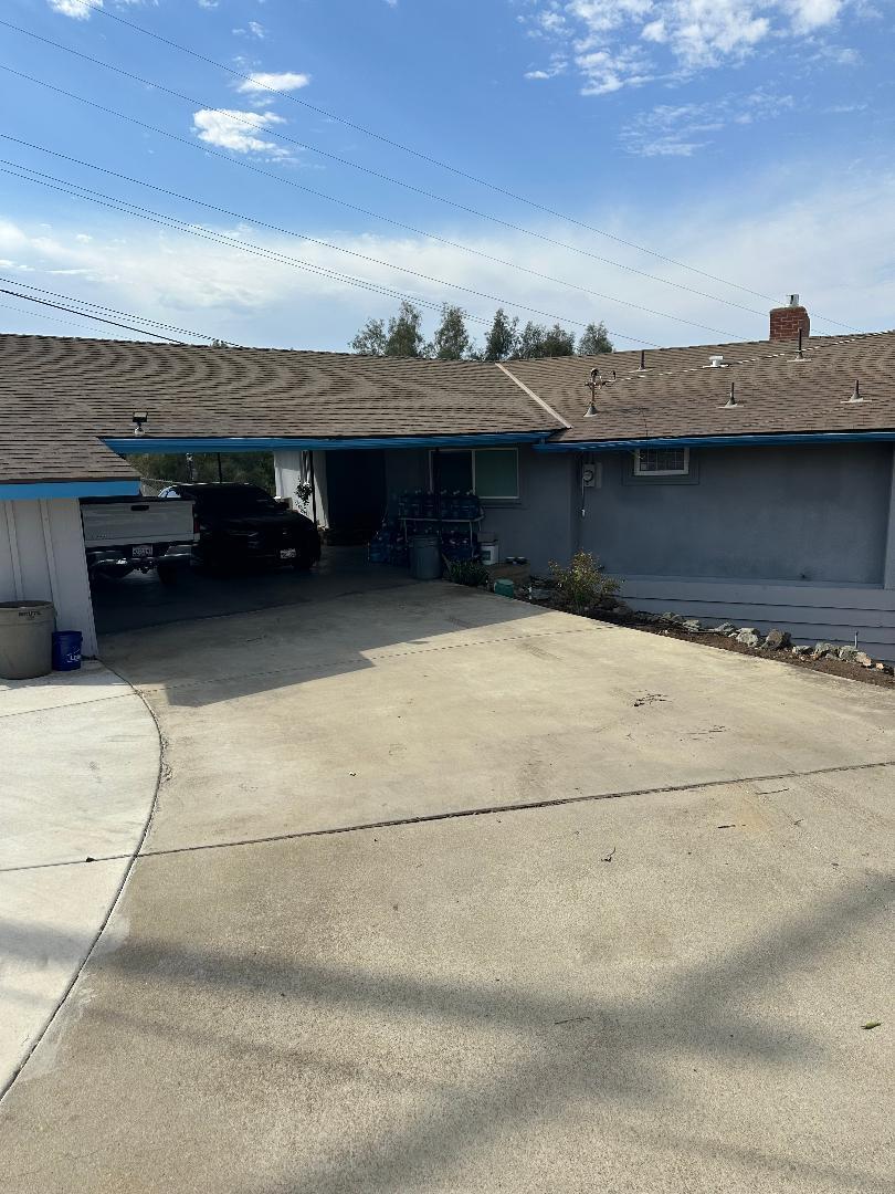 1341 Hillcrest Dr. Dr, Lindsay, CA 93247