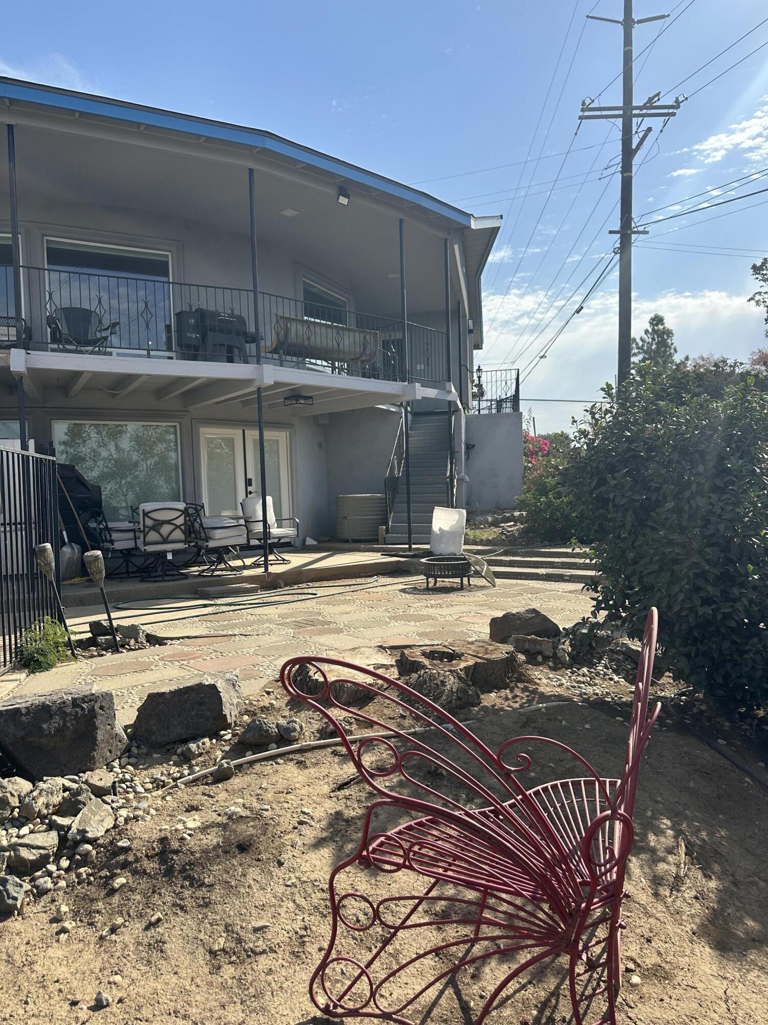 1341 Hillcrest Dr. Dr, Lindsay, CA 93247