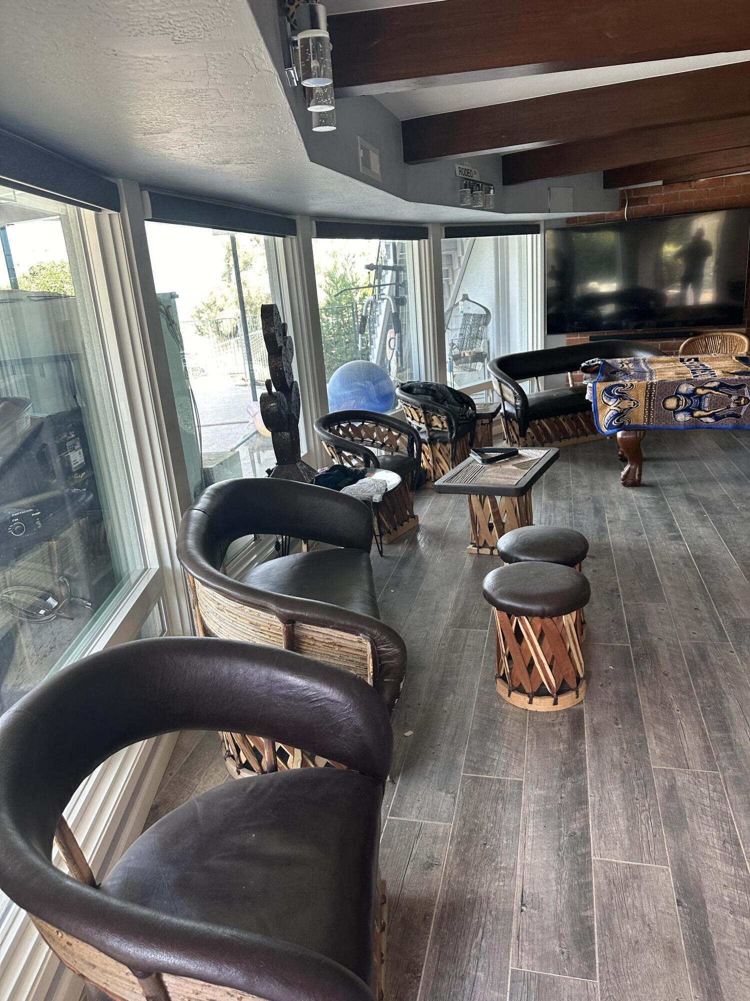 1341 Hillcrest Dr. Dr, Lindsay, CA 93247