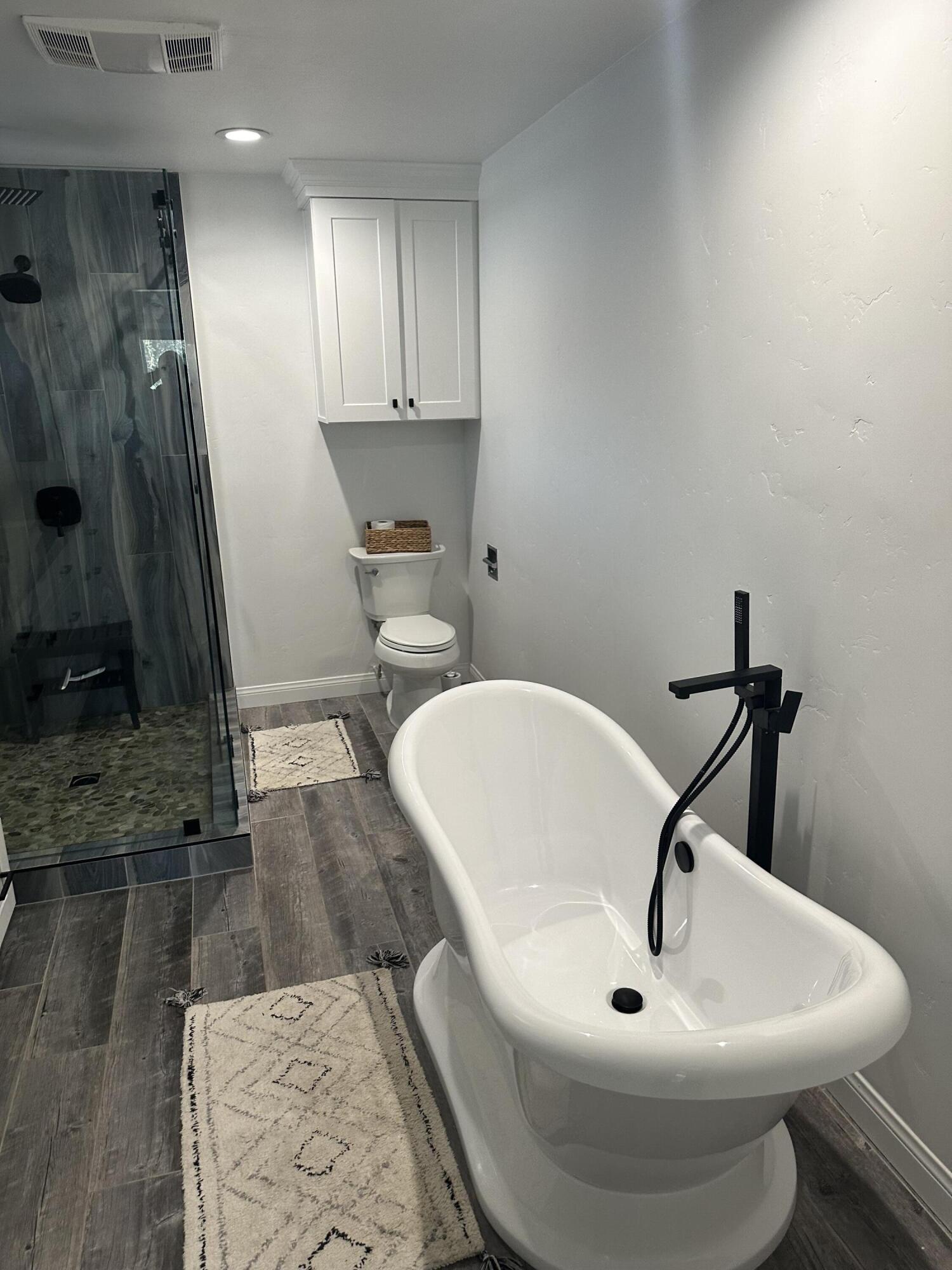 1341 Hillcrest Dr. Dr, Lindsay, CA 93247